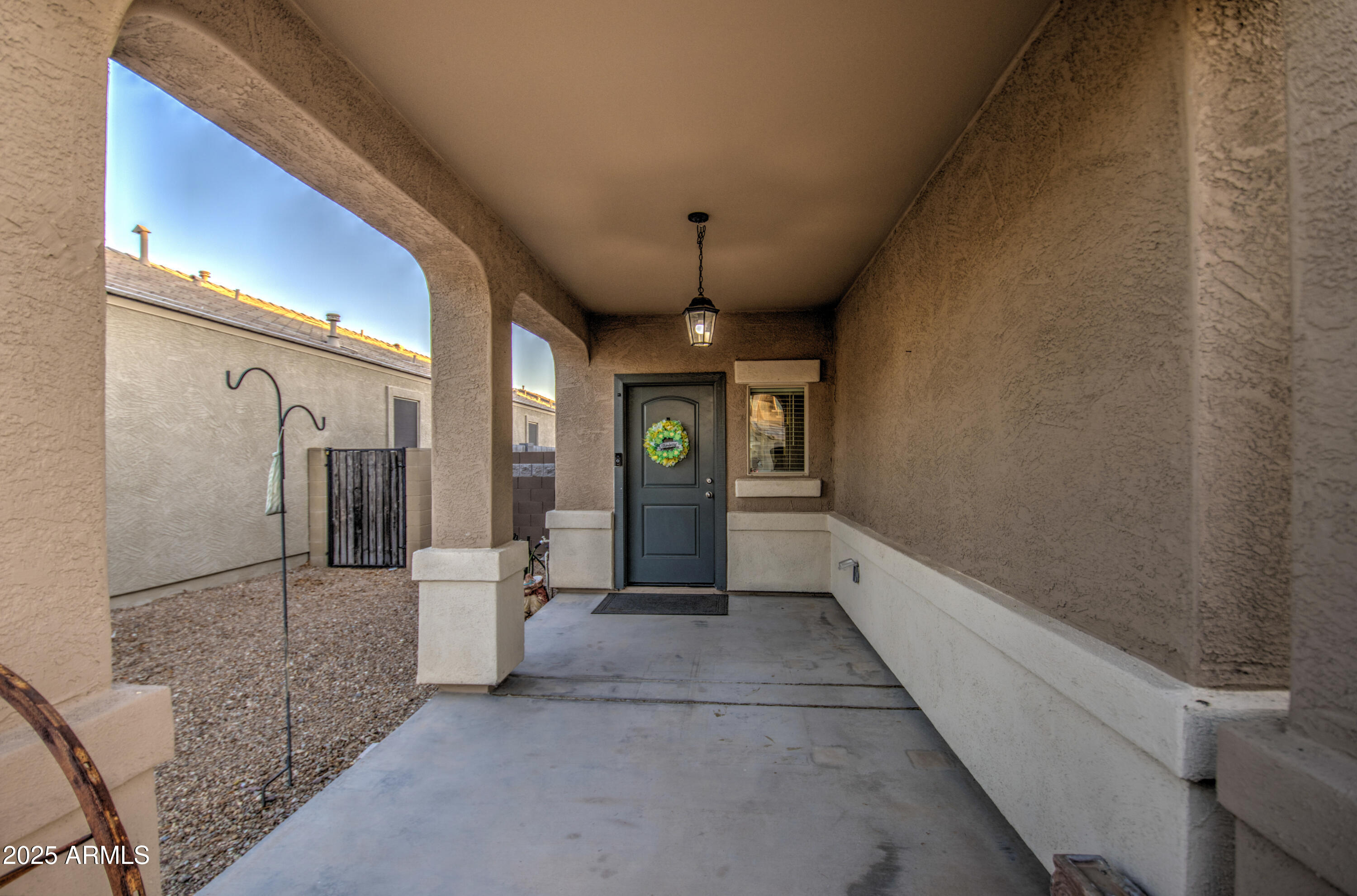 30945 W Picadilly Road Property Photo 6