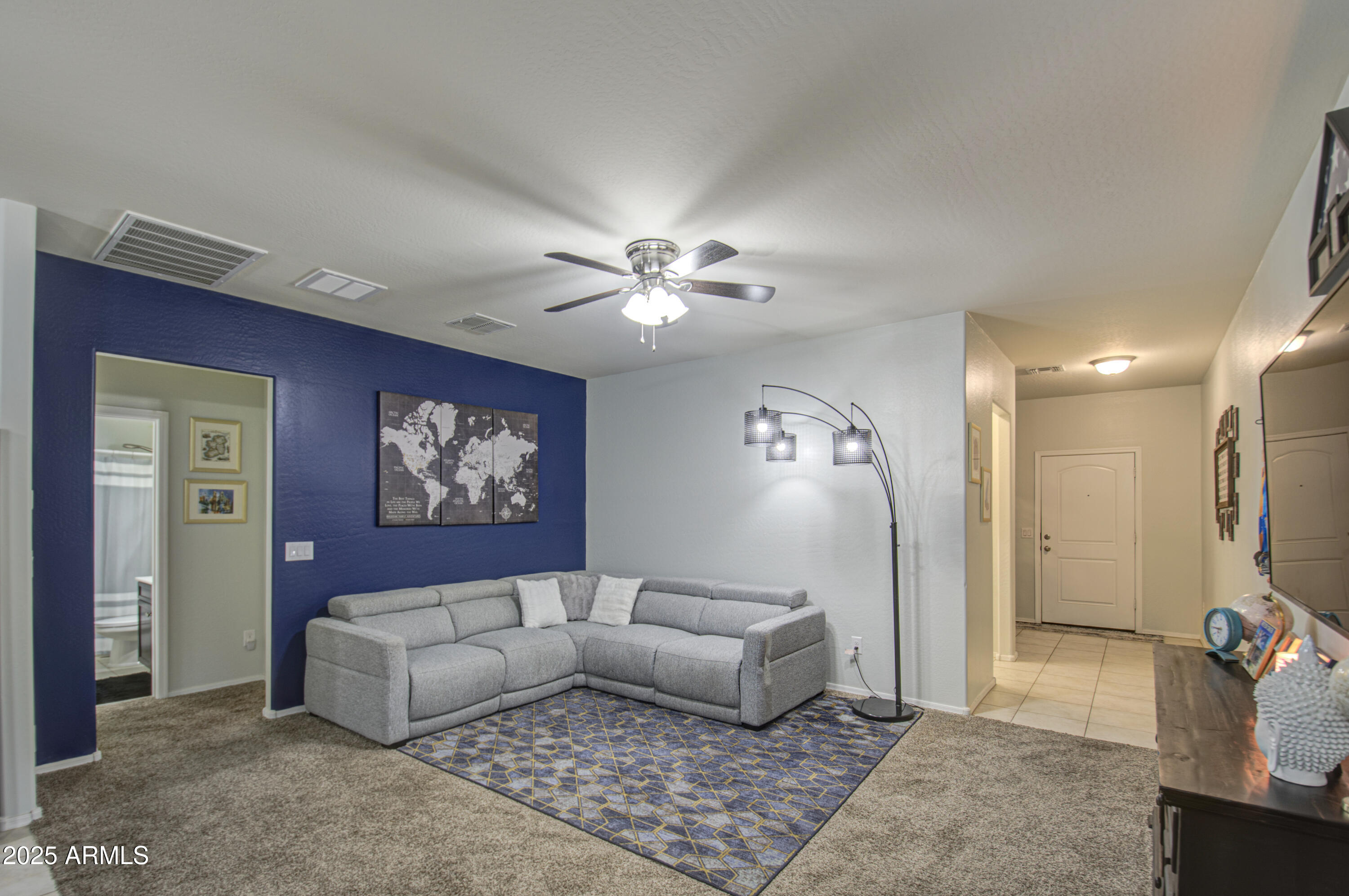 30945 W Picadilly Road Property Photo 10