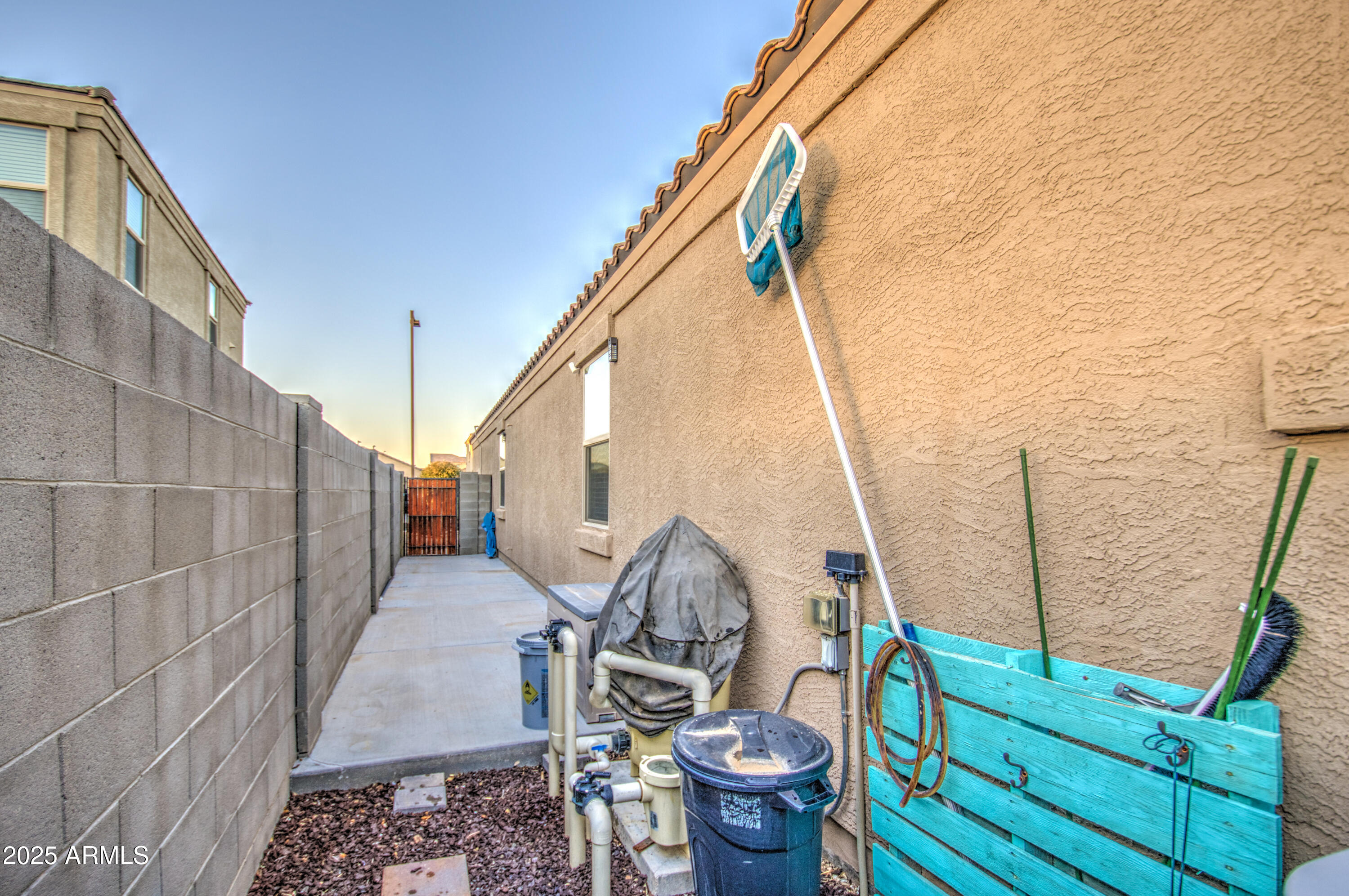 30945 W Picadilly Road Property Photo 39