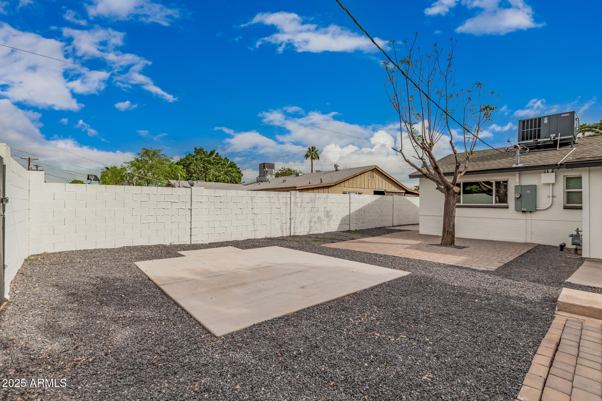 6926 E Moreland Street Property Photo 27