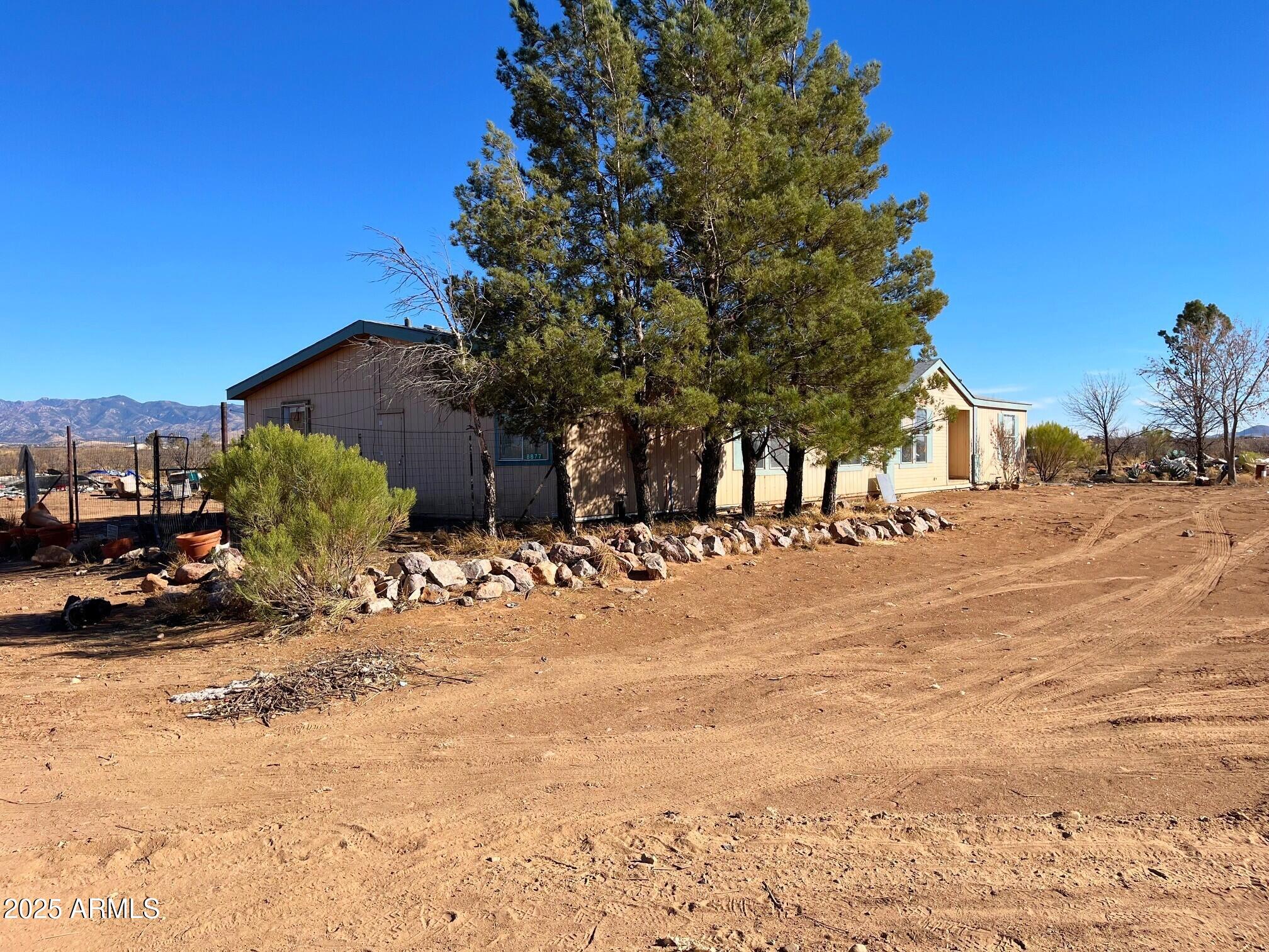 8877 E Night Owl Trail Property Photo 1