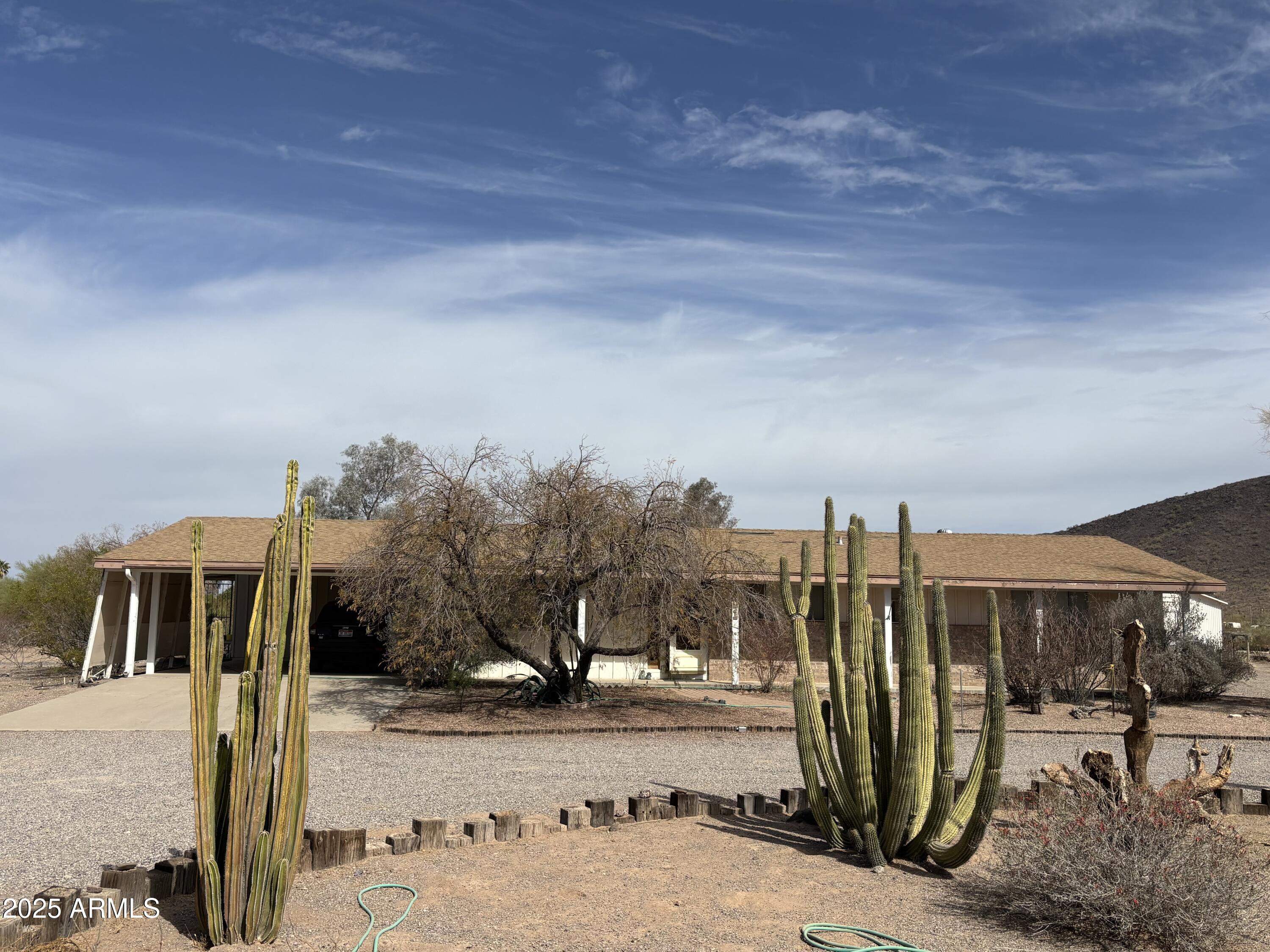 101 E Guinn Road Property Photo
