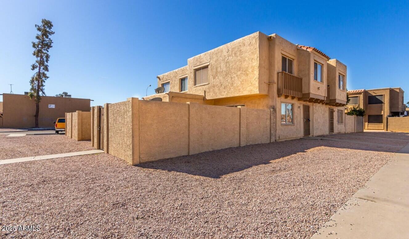 4650 E Wood Street Property Photo 1