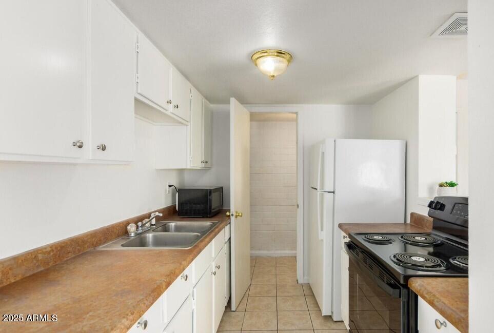 4650 E Wood Street Property Photo 4