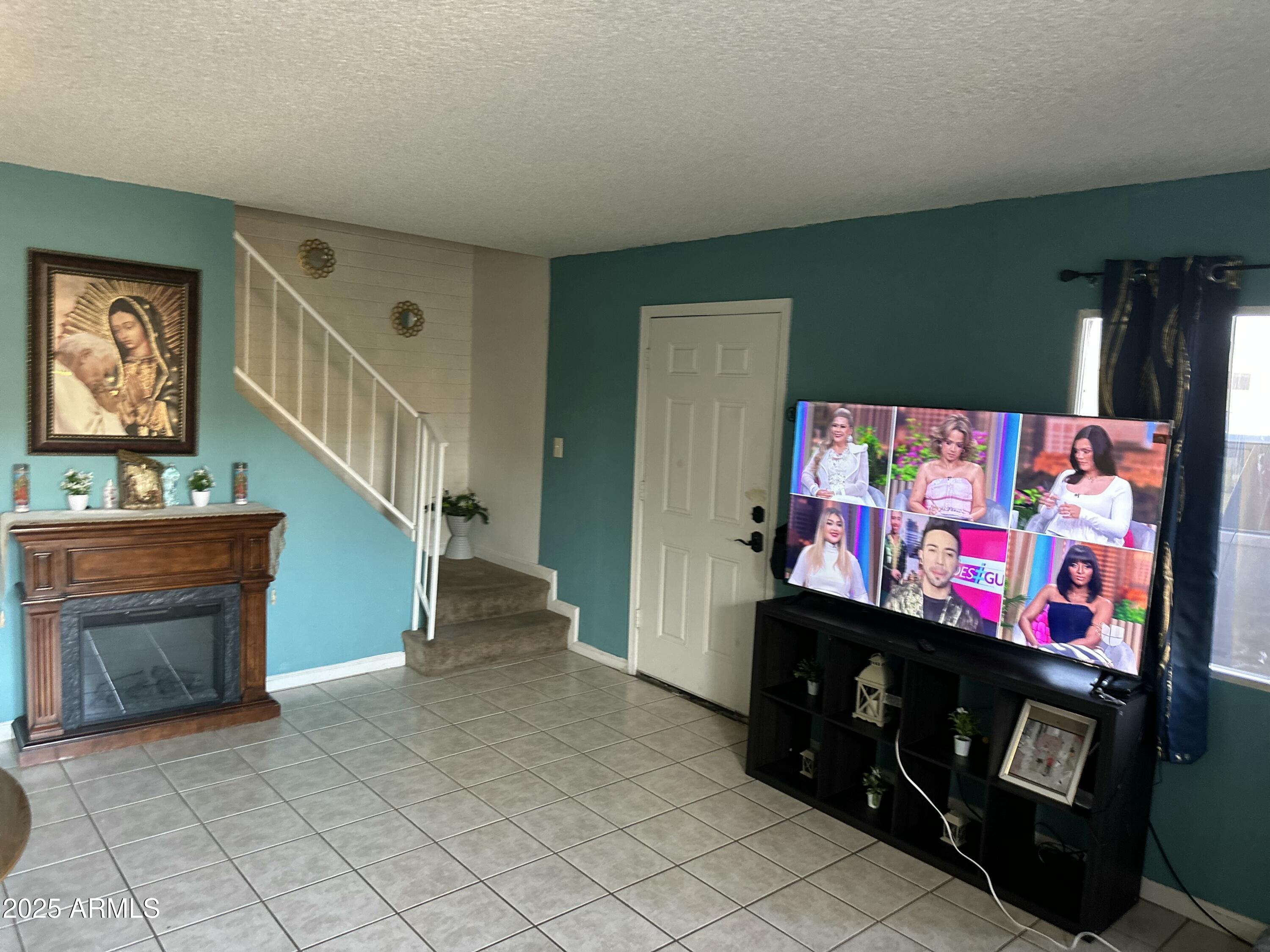 4650 E Wood Street Property Photo 9