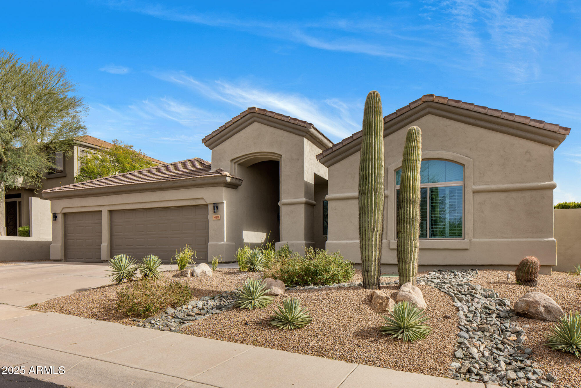 10819 E Butherus Drive Property Photo 4