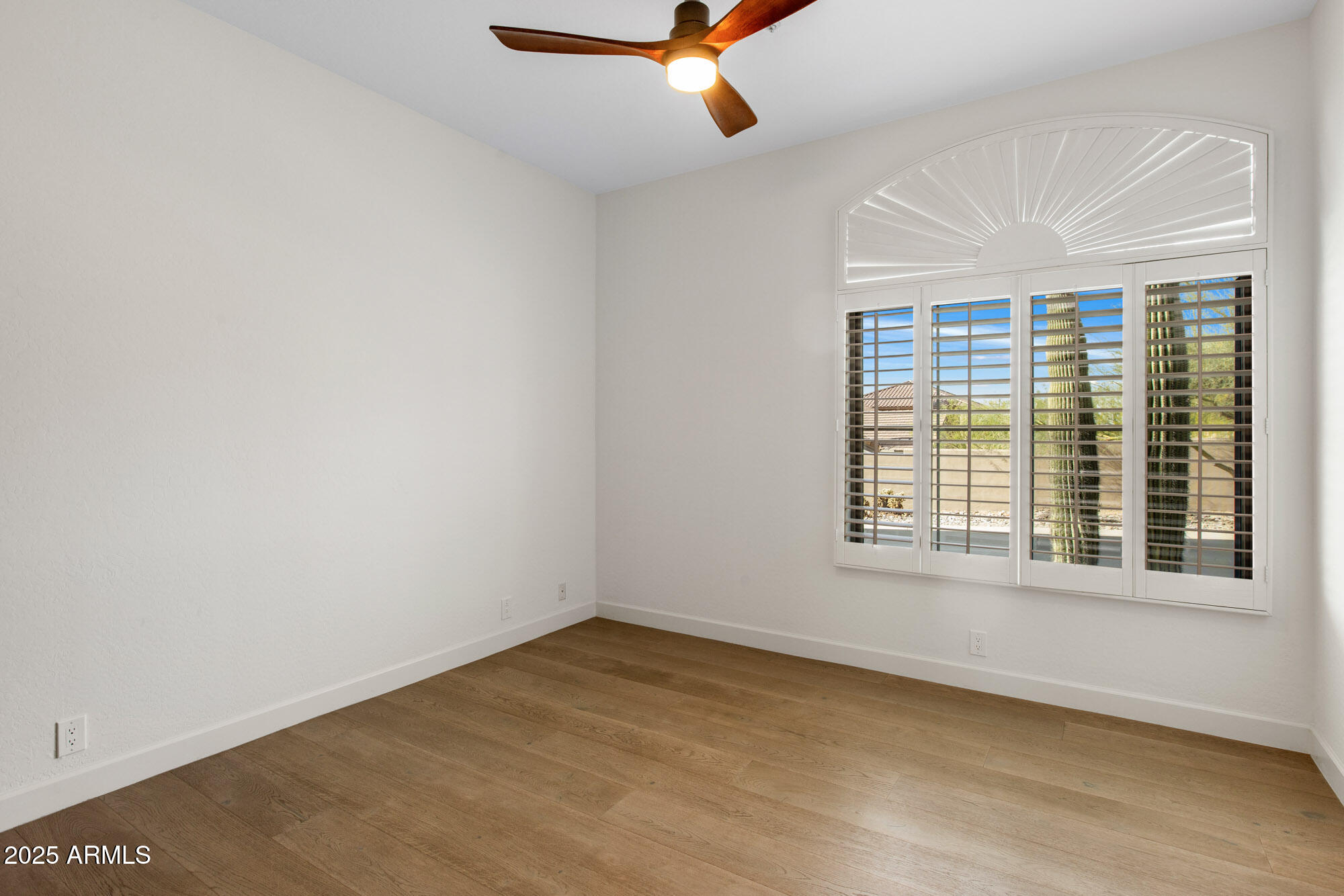10819 E Butherus Drive Property Photo 15