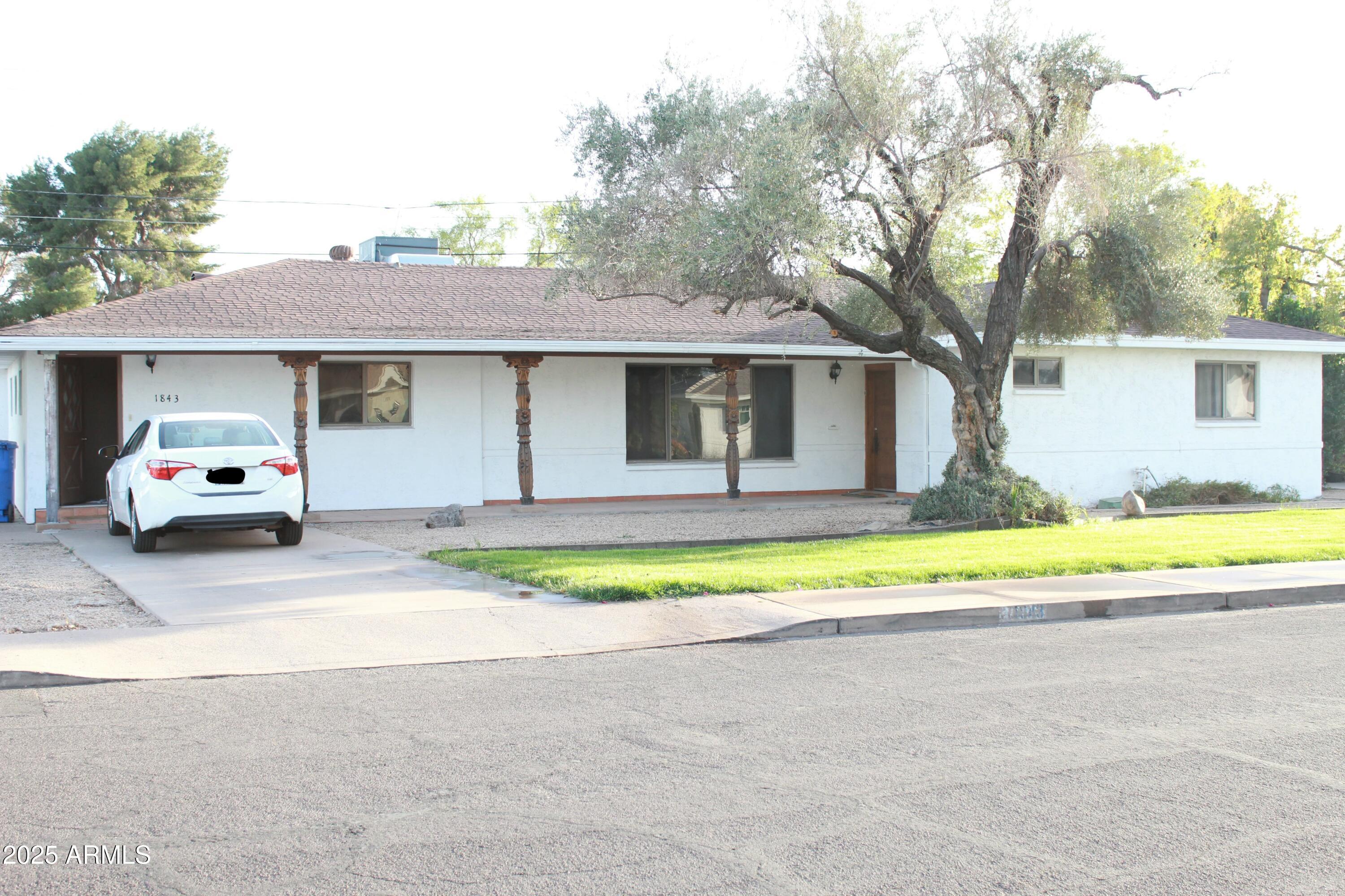 1843 E Minnezona Avenue Property Photo 1