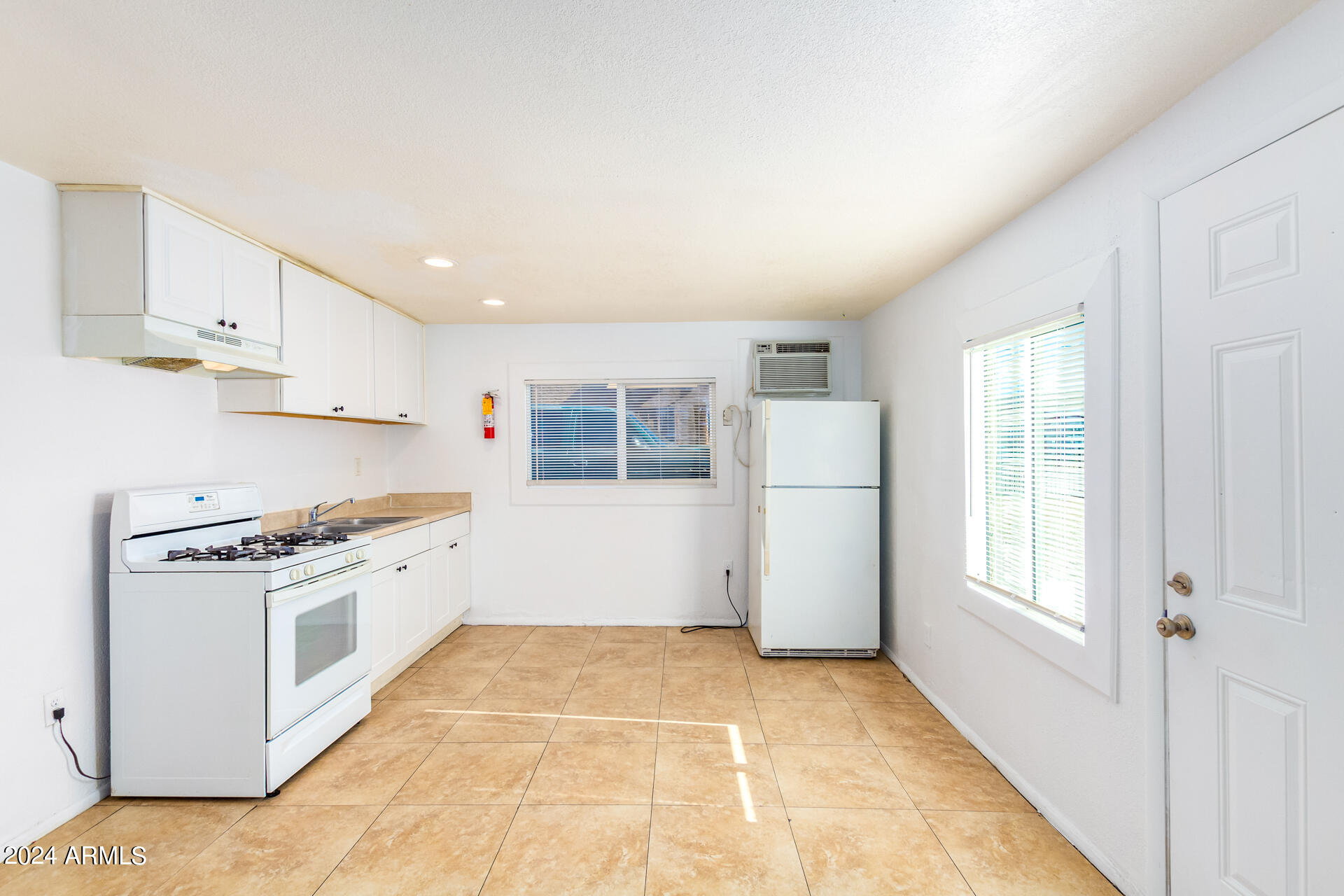 3601 W Melvin Street Property Photo 1