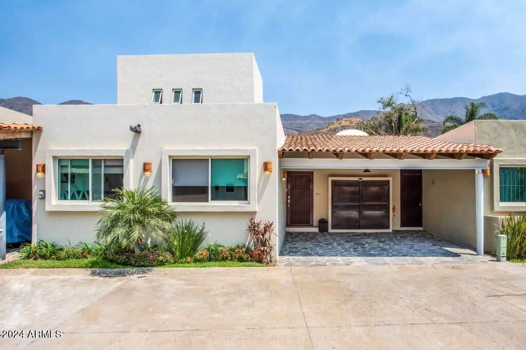 51 La Reserva East Property Photo
