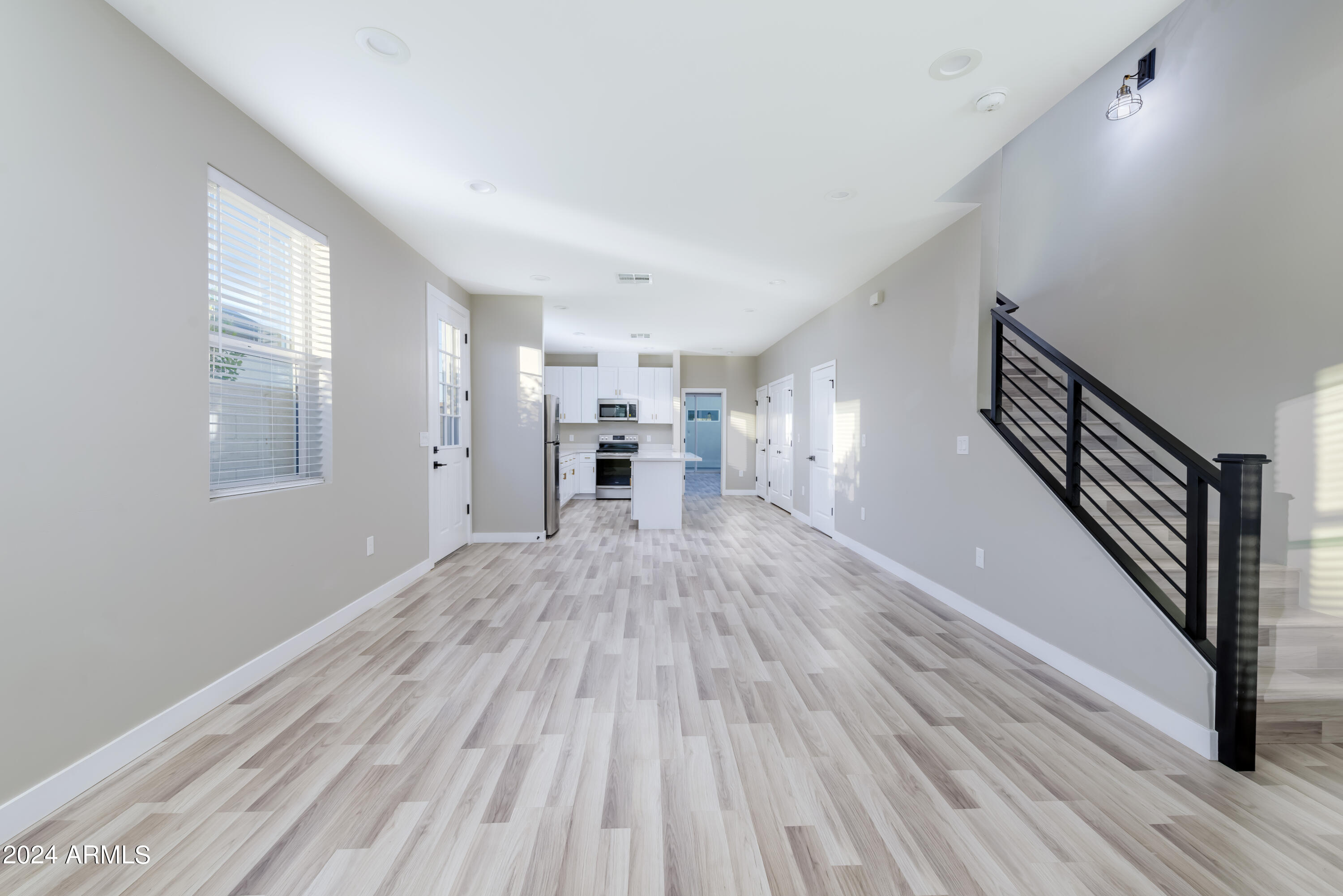 1050 W Polk Street Property Photo 28