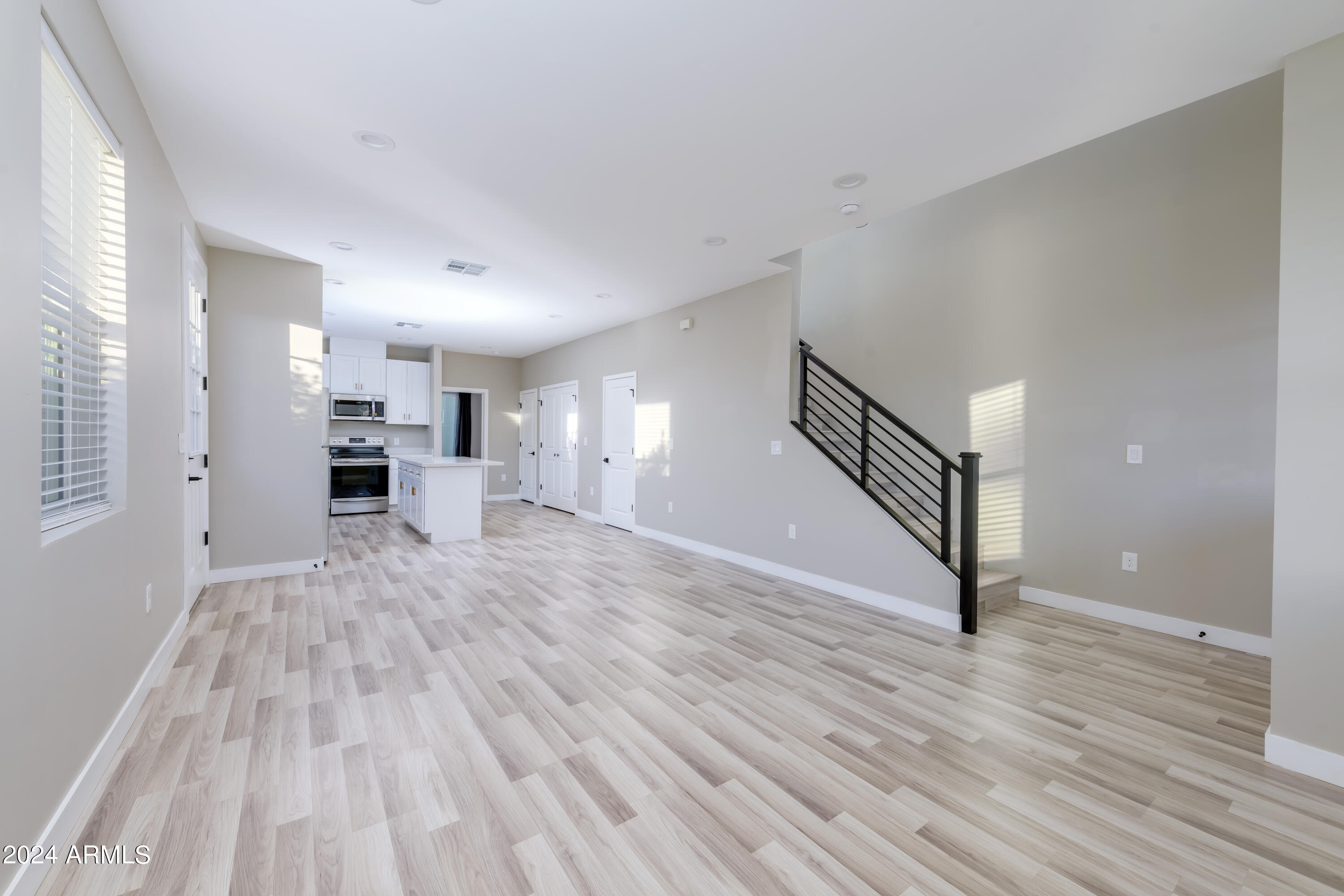 1050 W Polk Street Property Photo 29
