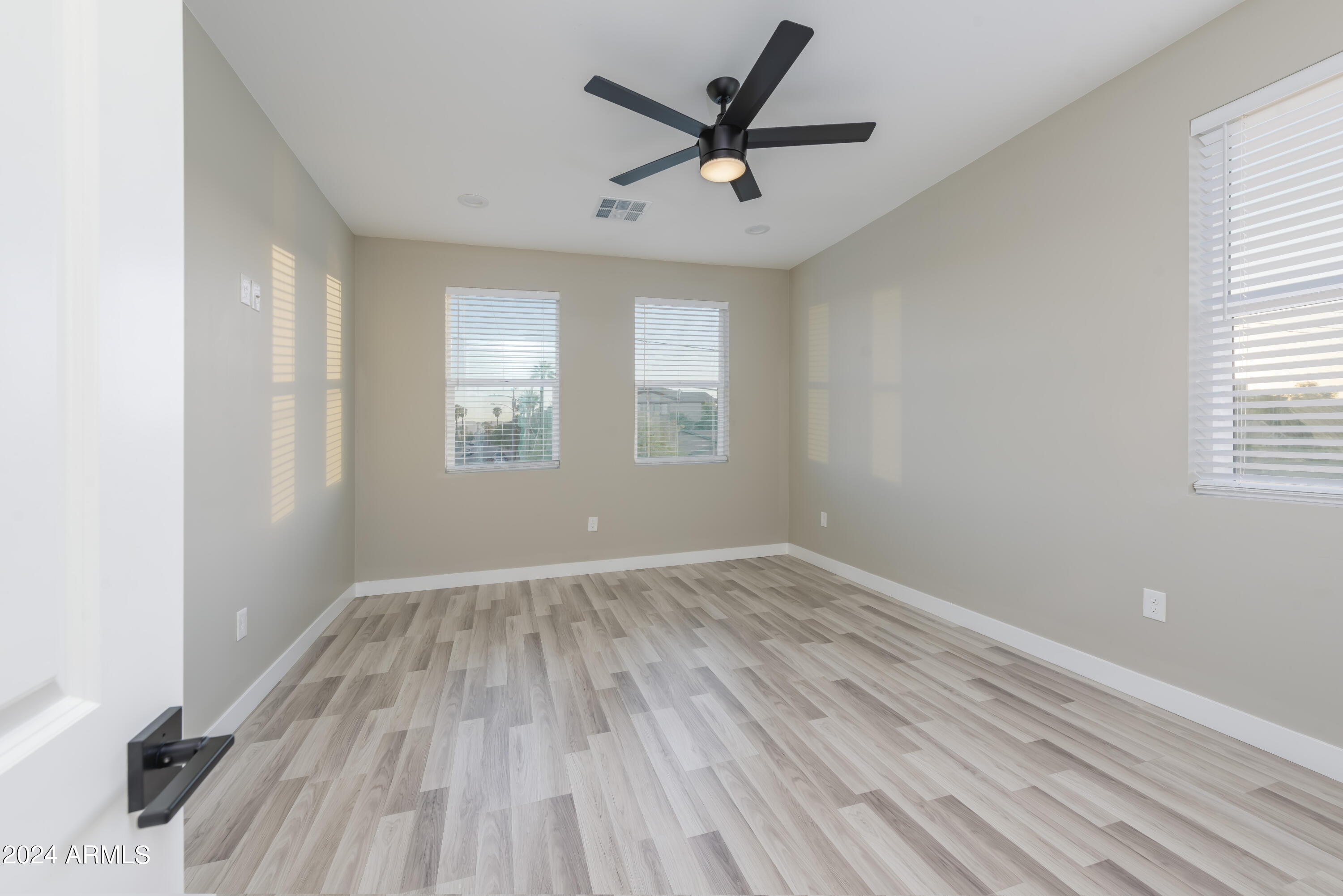 1050 W Polk Street Property Photo 39