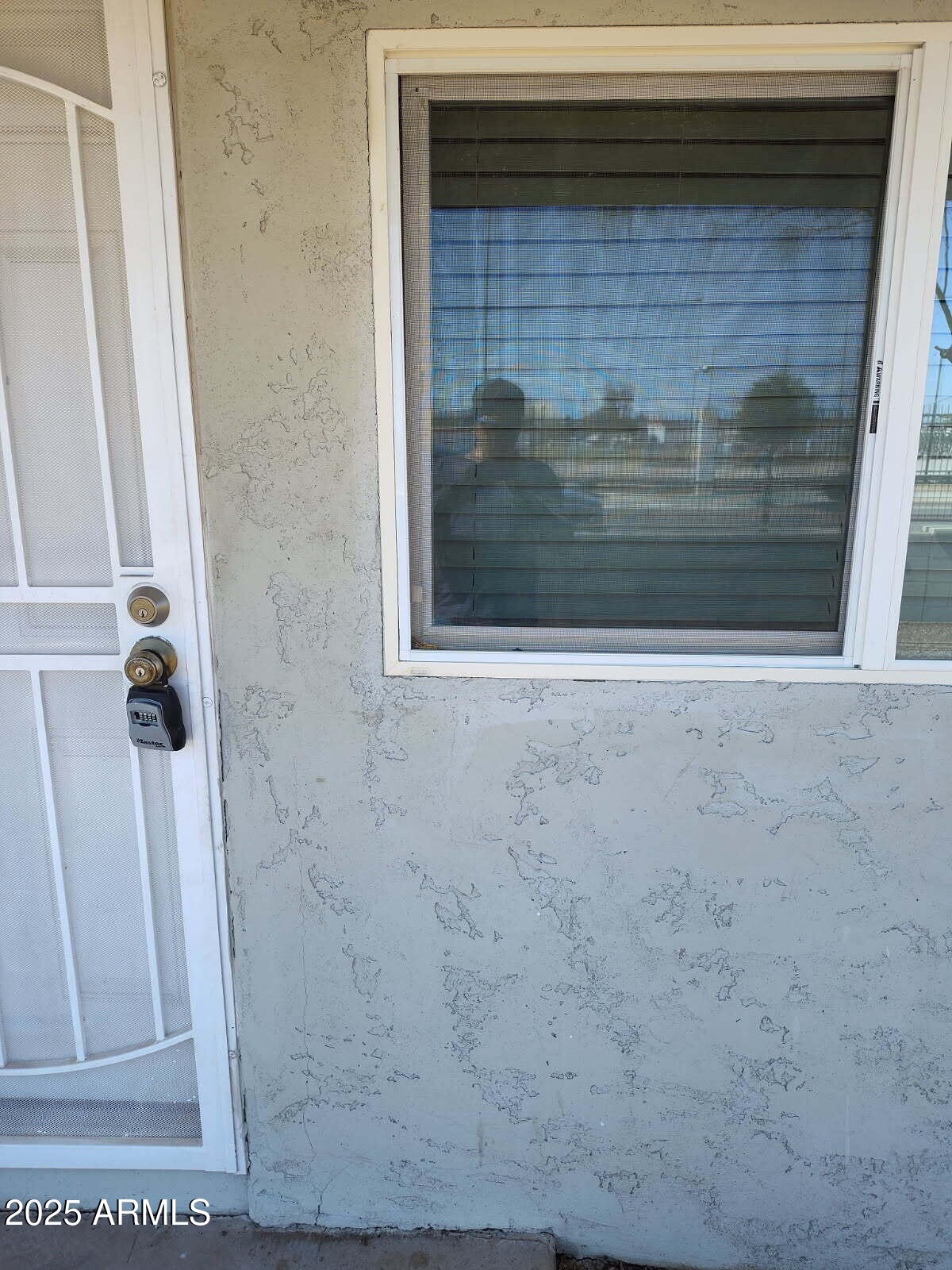 810 N Curiel Street Property Photo 1
