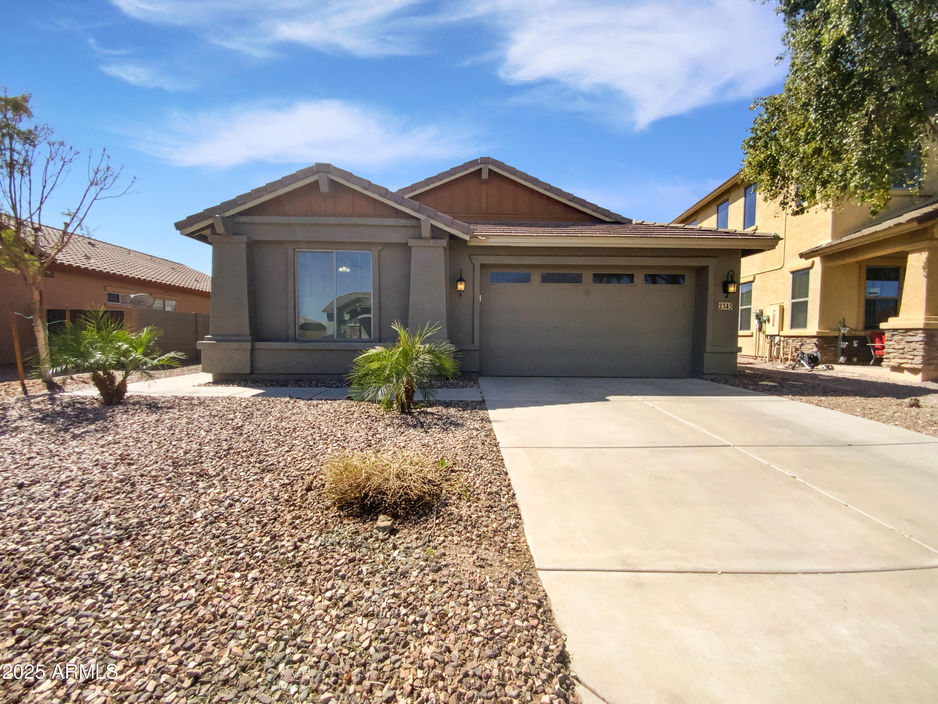 2345 E Alida Trail Property Photo 1