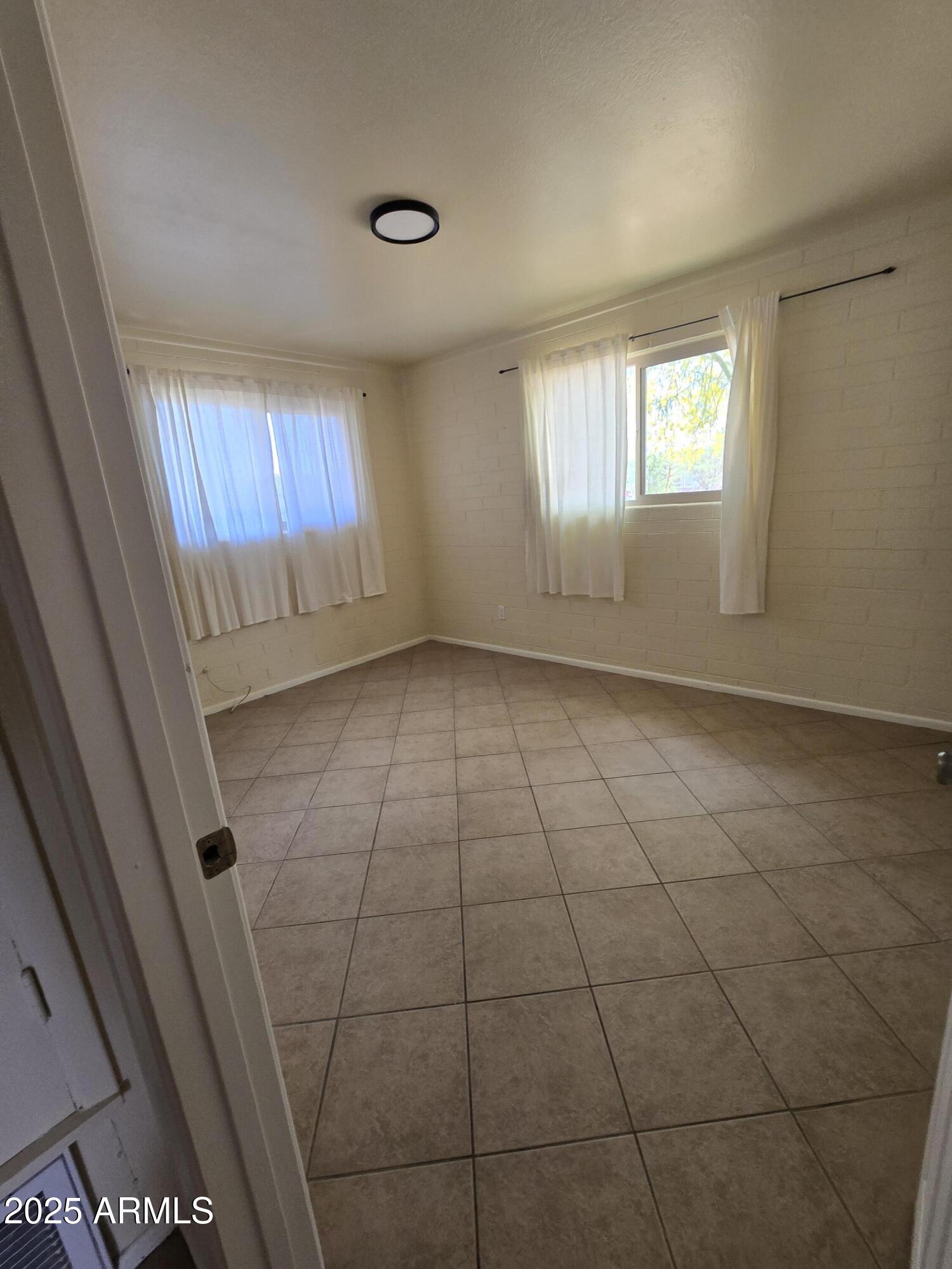 1320-1312 W 5th Street Property Photo 50