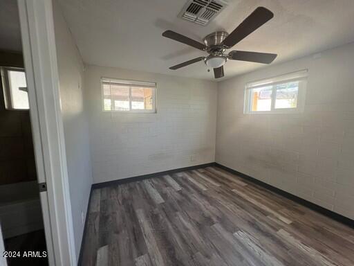1402 W Mercer Lane Property Photo 7