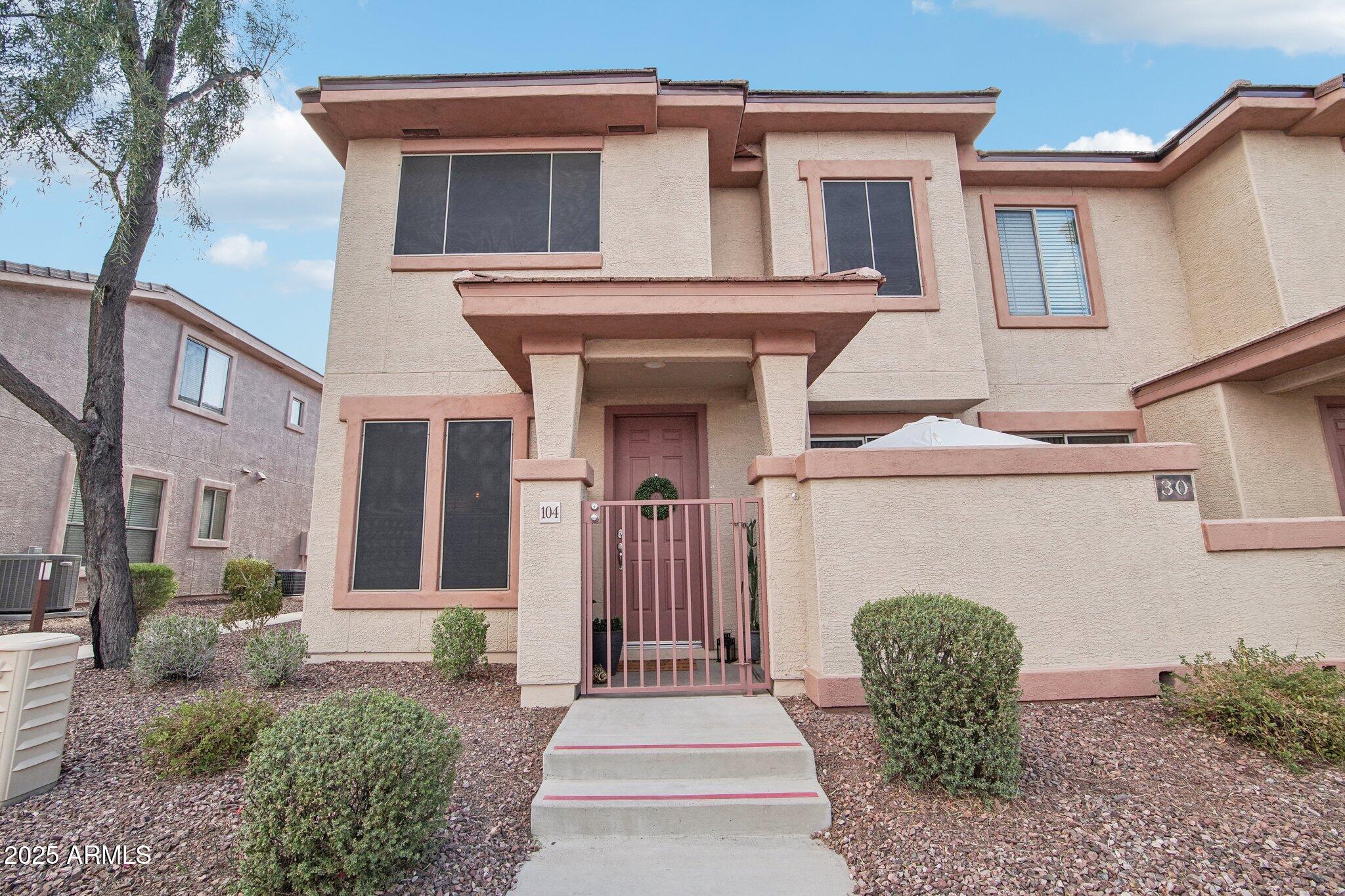 42424 N Gavilan Peak Parkway Property Photo 1