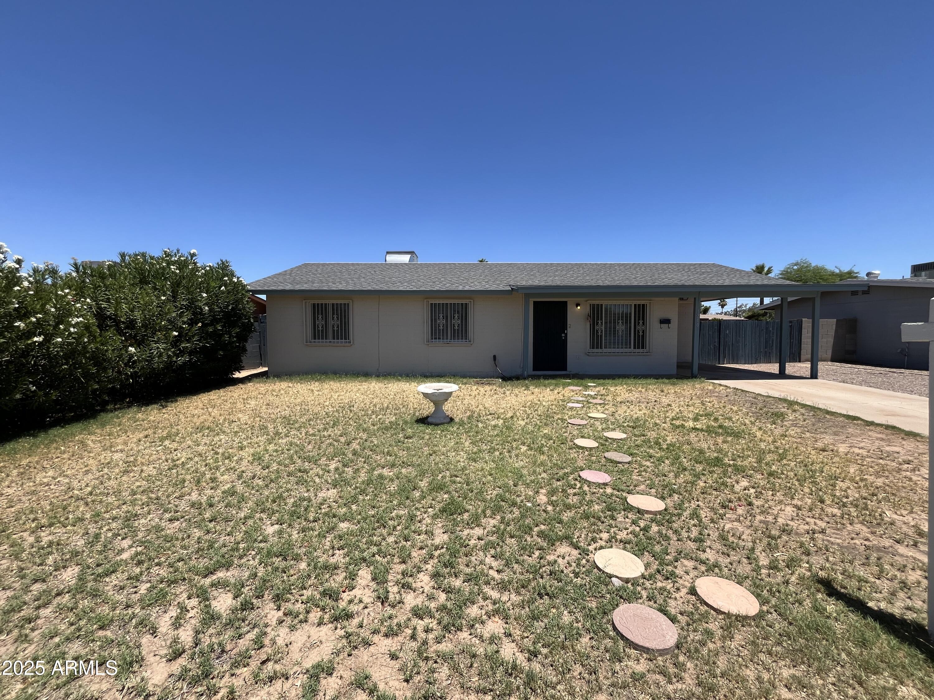 1210 E Marny Road Property Photo 1