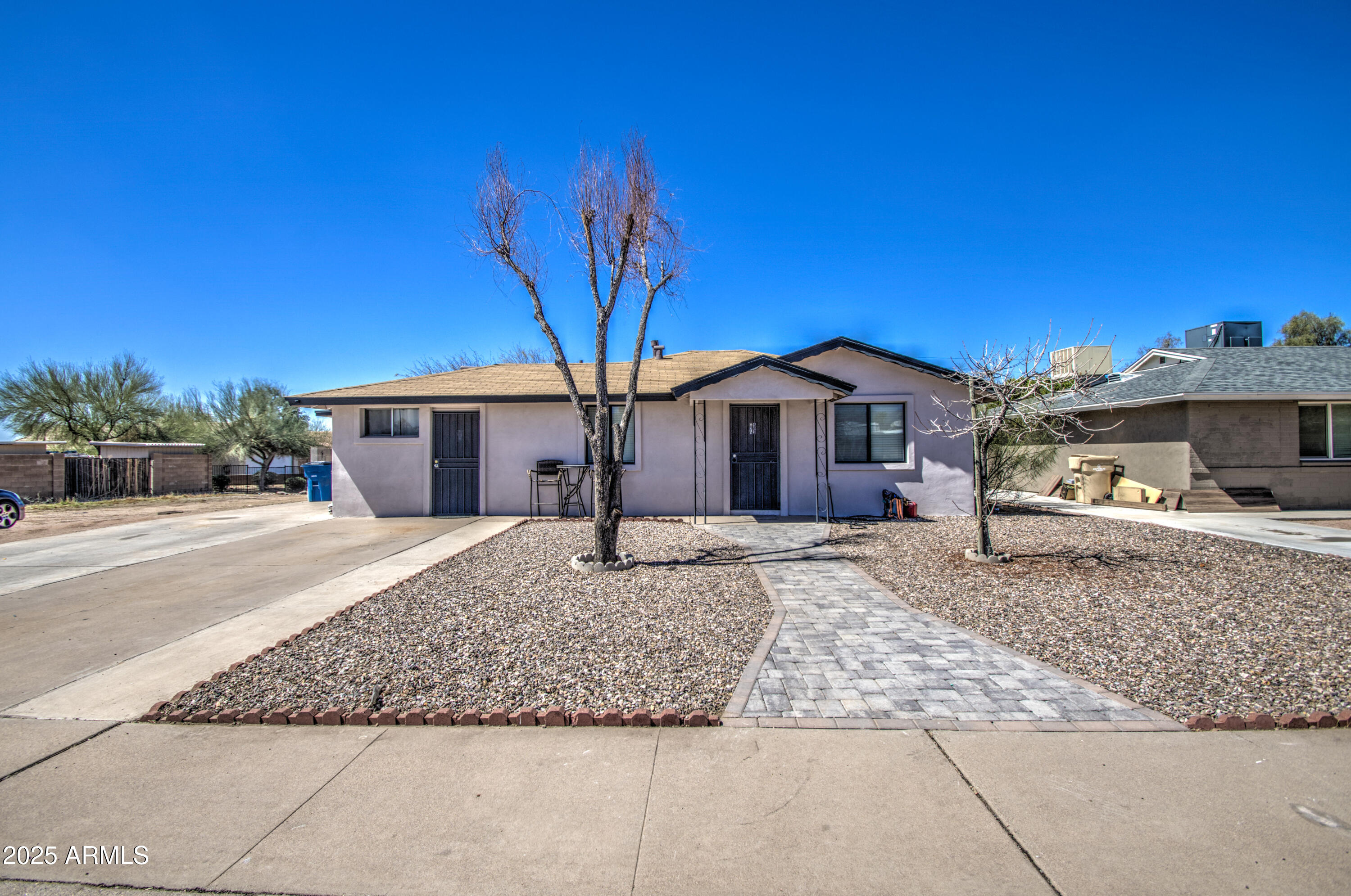350 S Thunderbird Drive Property Photo 1