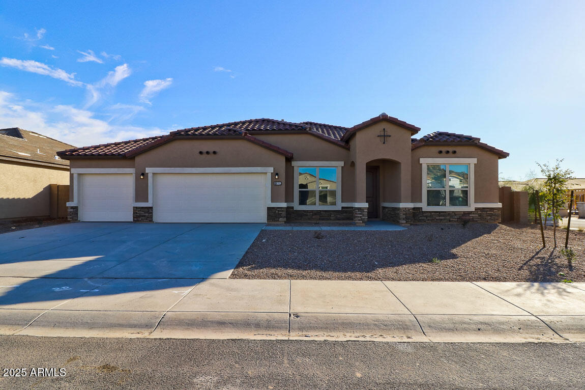 17735 W Brown Street Property Photo 1