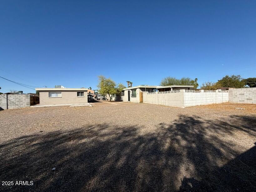 1925 W Village Drive Property Photo 20