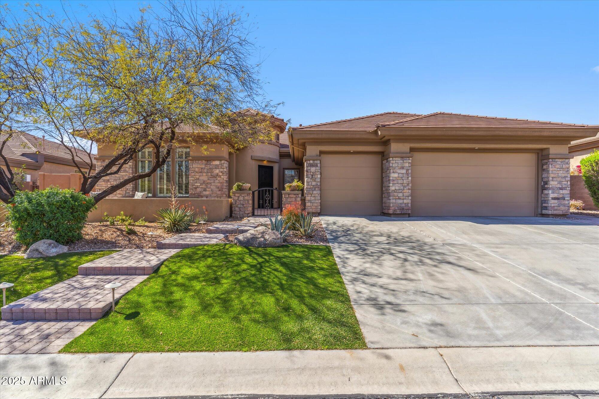 41624 N Anthem Ridge Drive Property Photo 1
