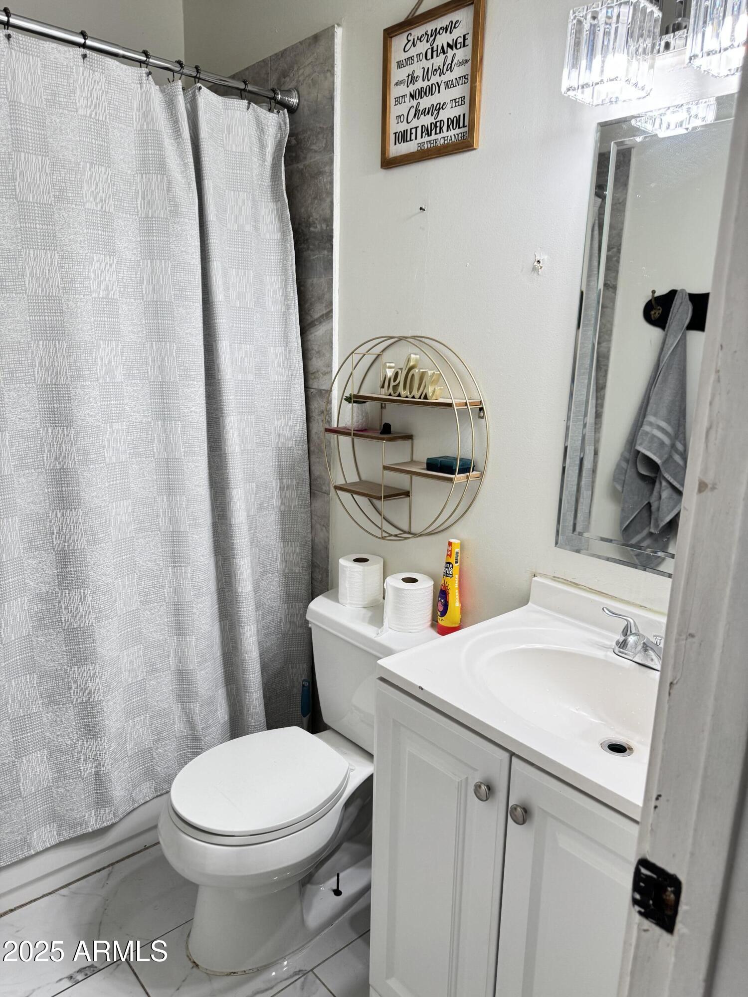 311 E 6th Avenue Property Photo 27