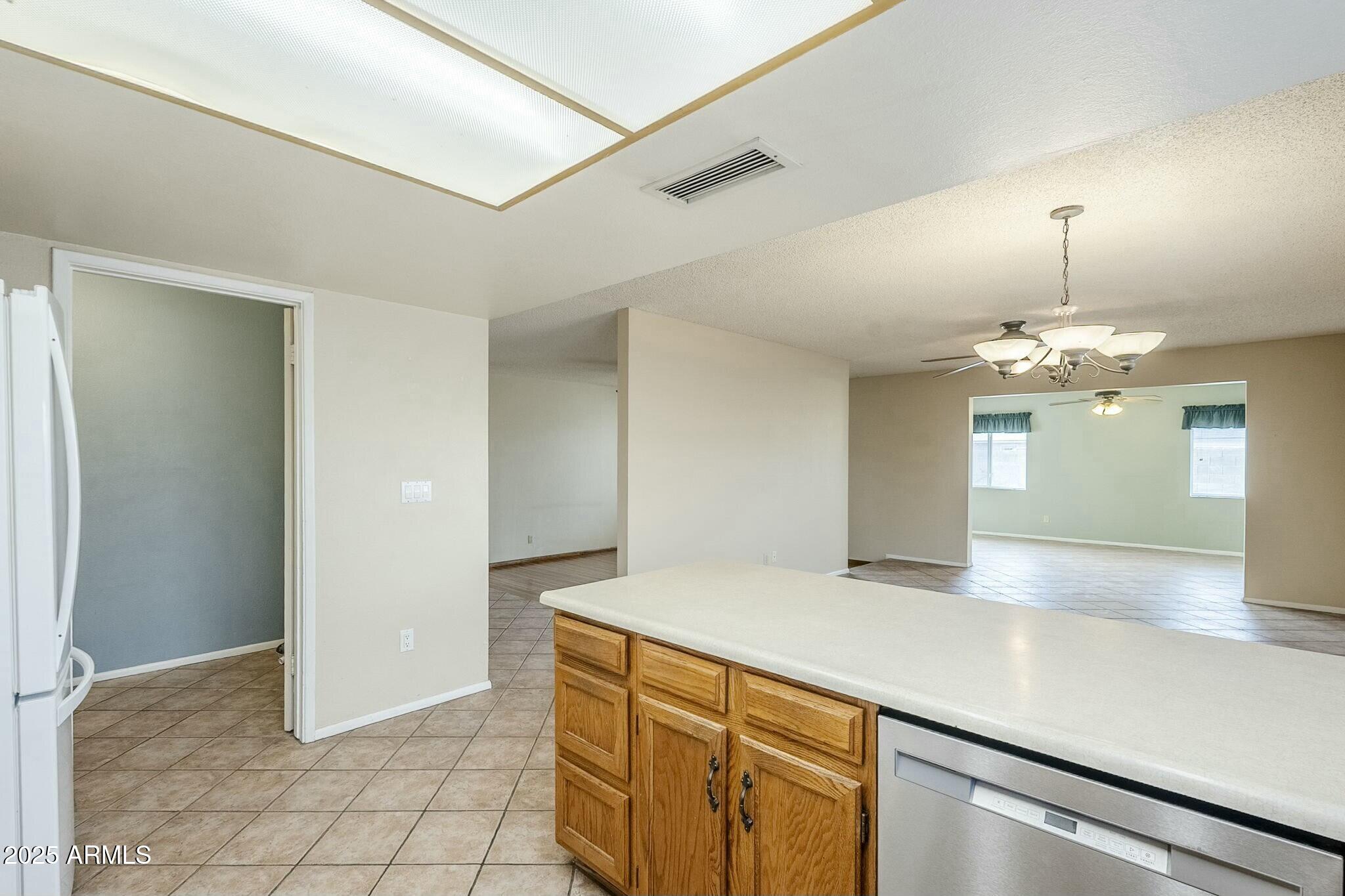 2107 N Los Altos Drive Property Photo 17