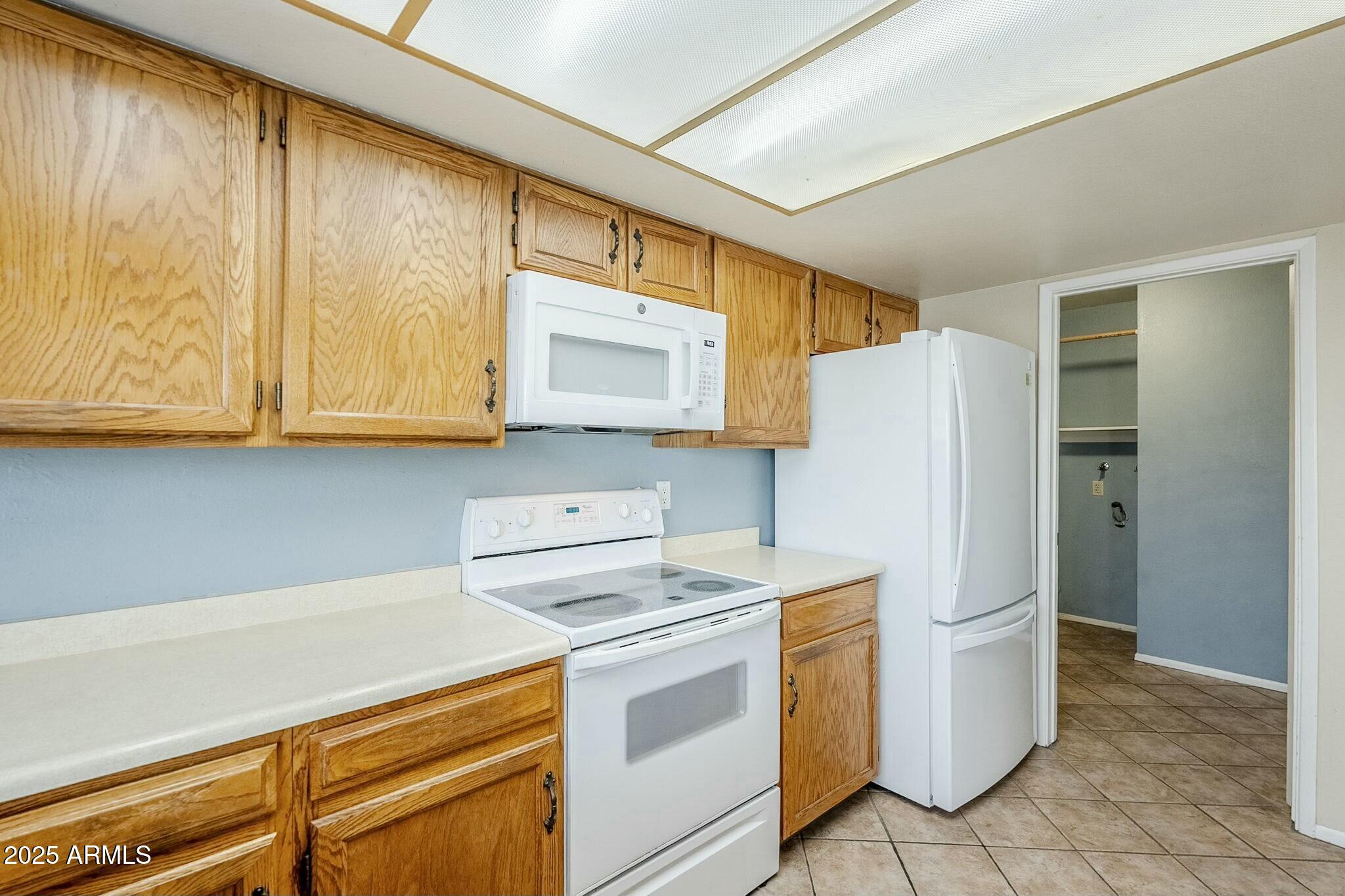 2107 N Los Altos Drive Property Photo 18