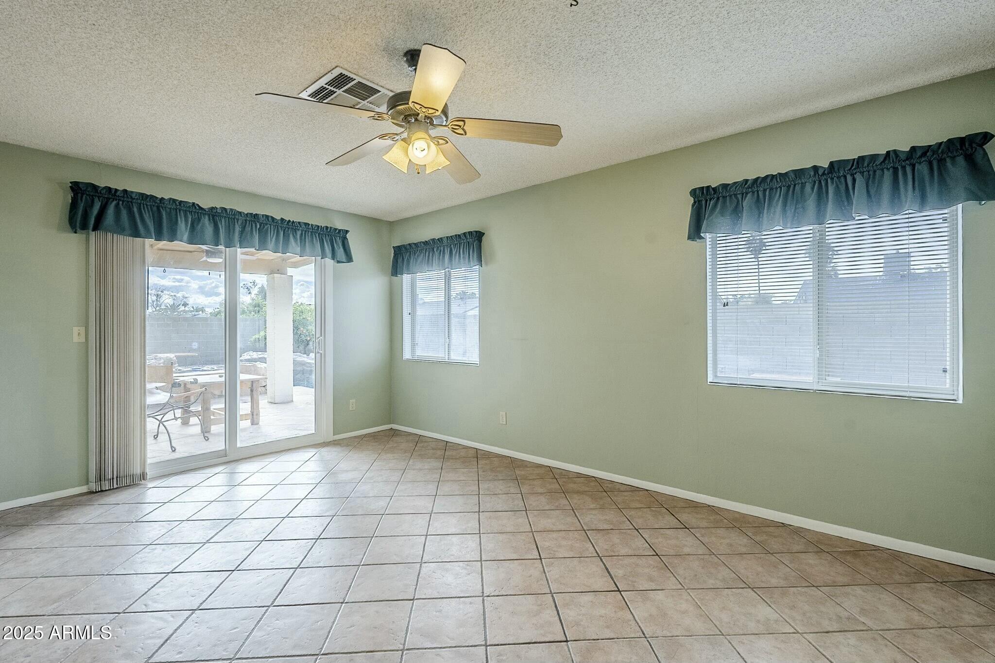 2107 N Los Altos Drive Property Photo 22