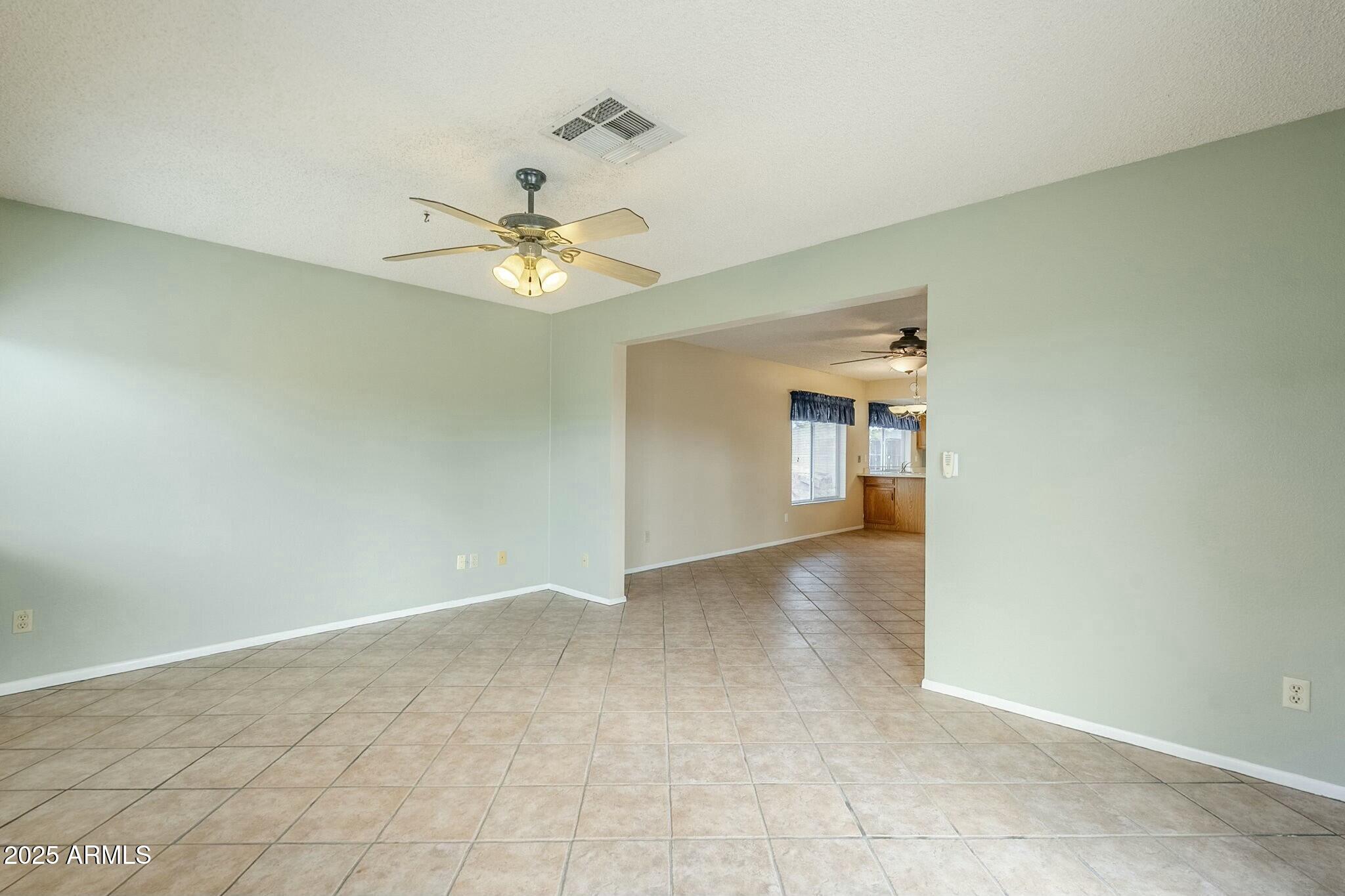 2107 N Los Altos Drive Property Photo 24