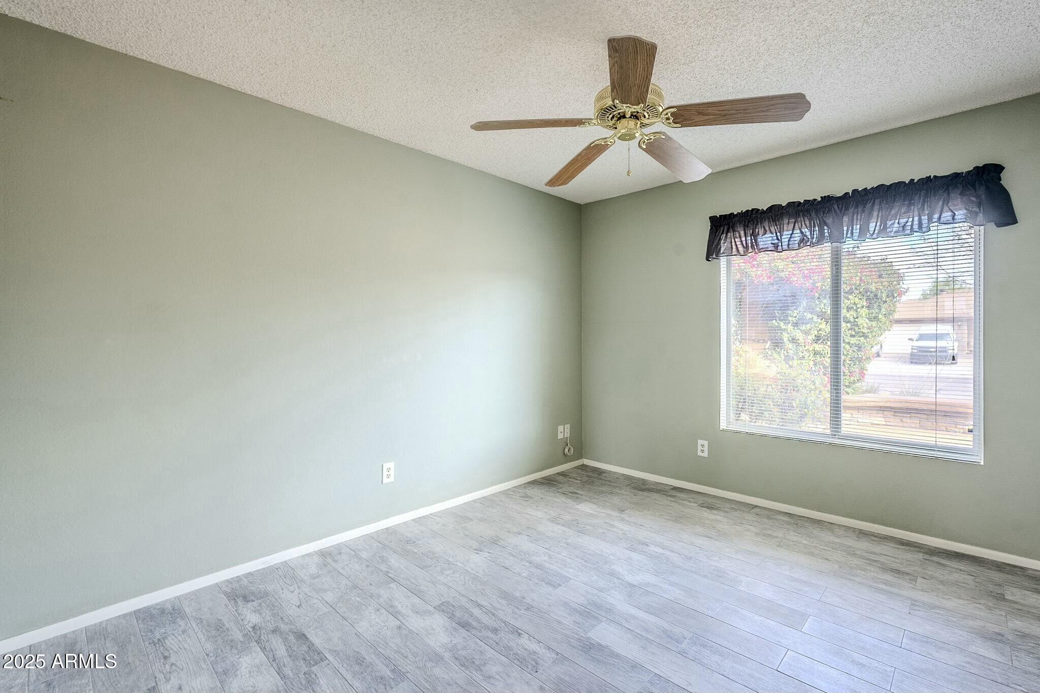 2107 N Los Altos Drive Property Photo 28