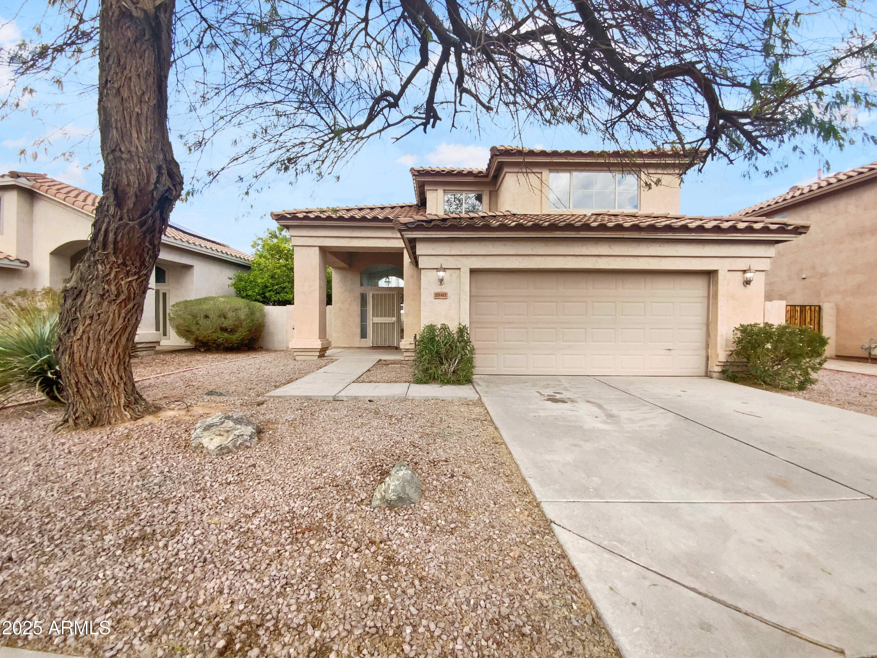 1940 W Oriole Way Property Photo 1