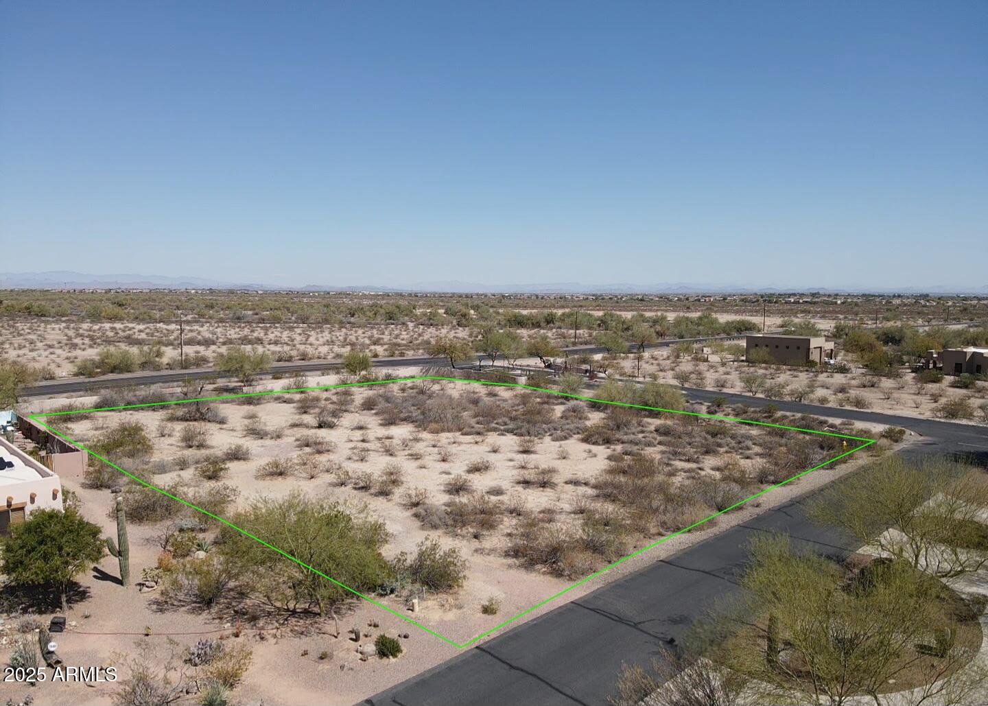 19208 W Puget Avenue Property Photo
