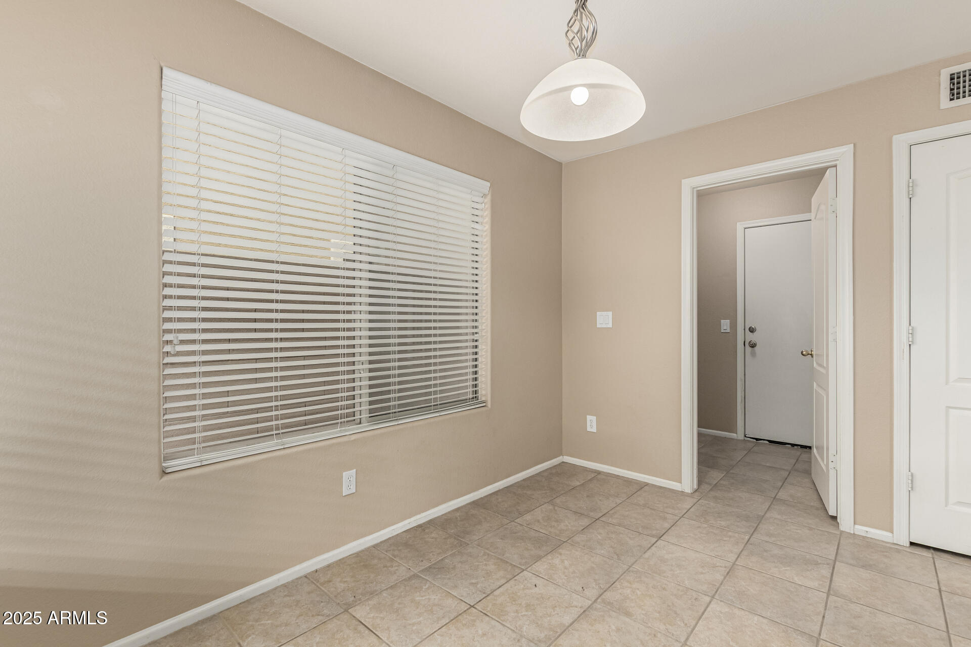 16543 W Ironwood Street Property Photo 9