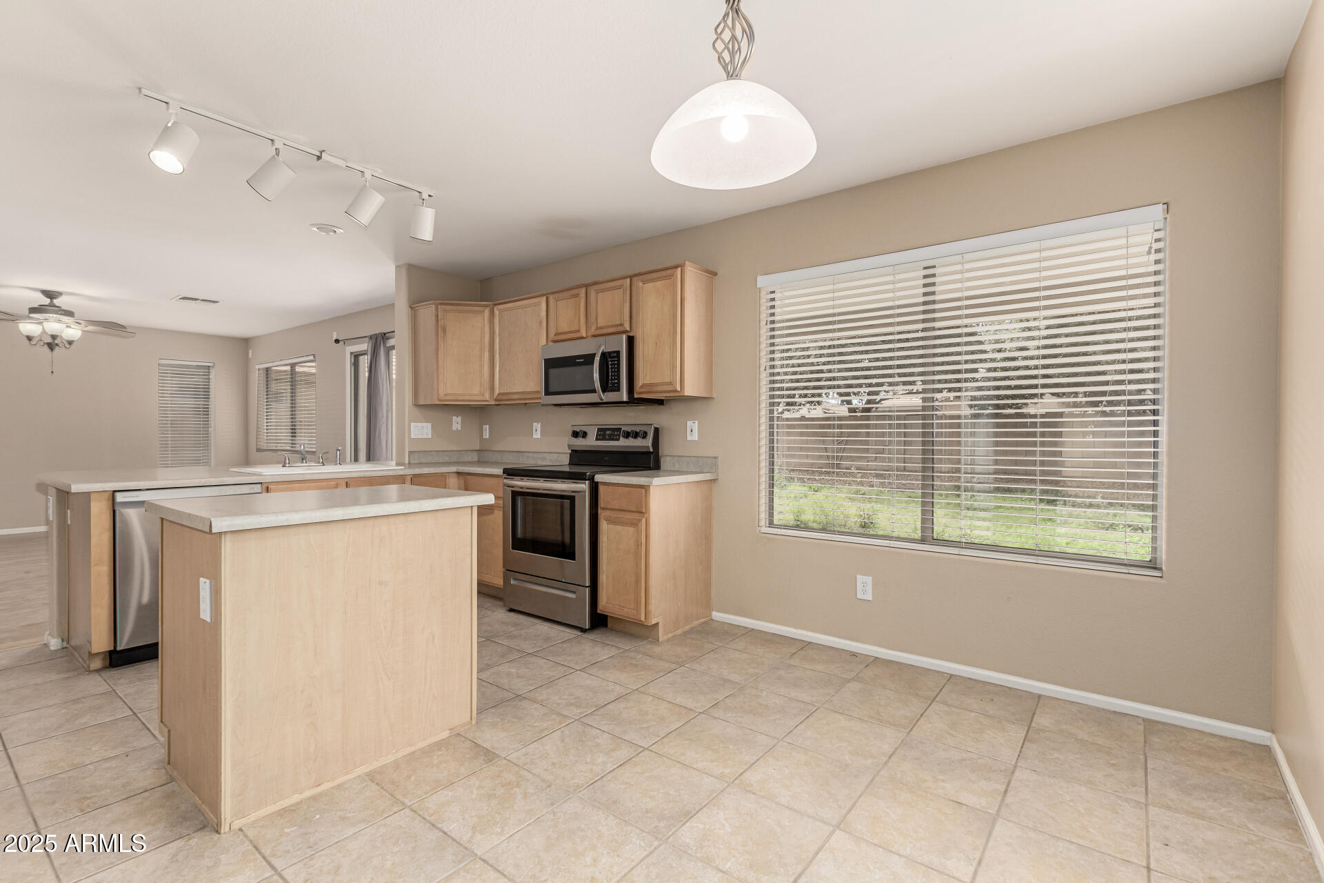 16543 W Ironwood Street Property Photo 12