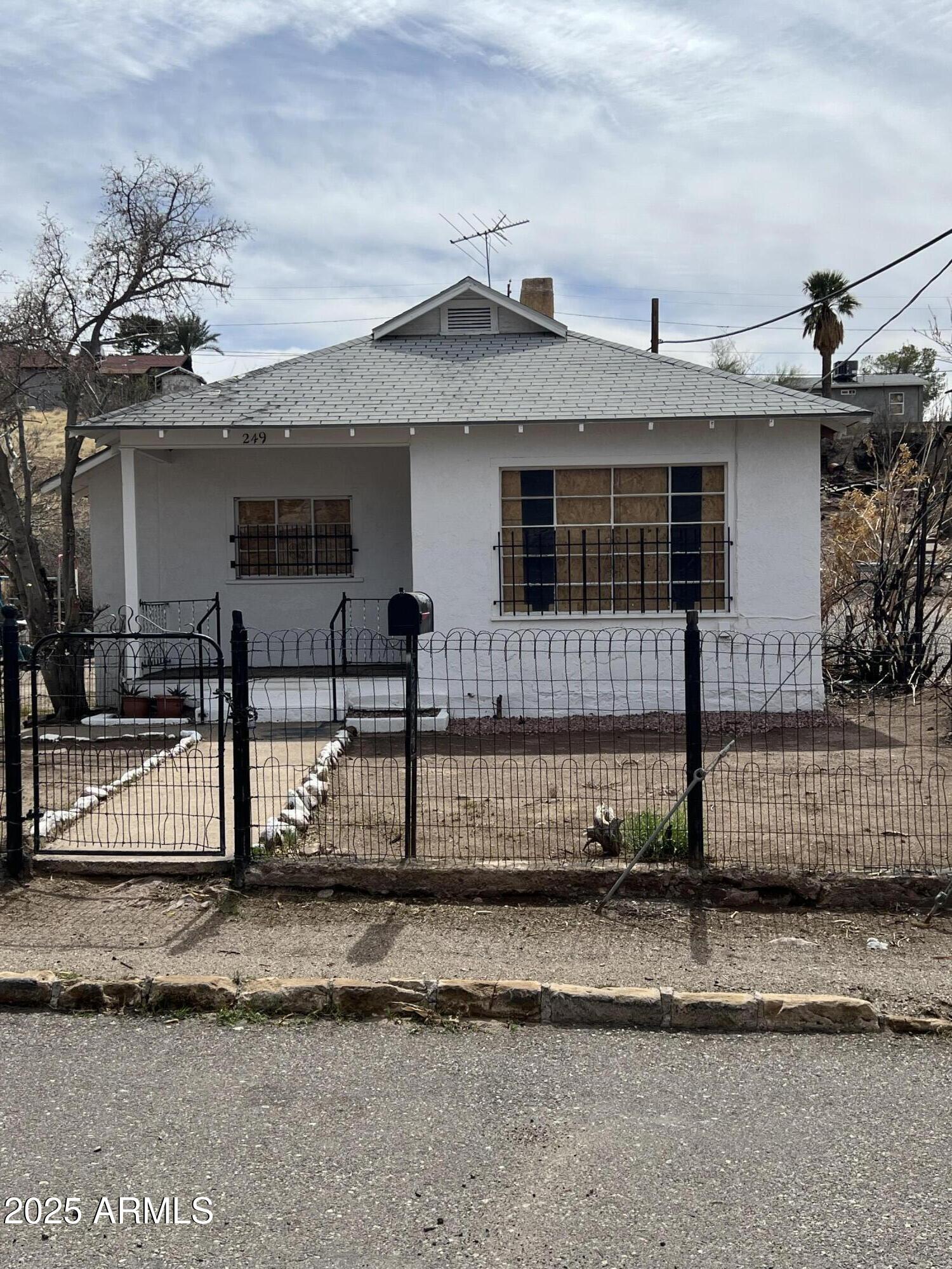 249 W Heiner Drive Property Photo
