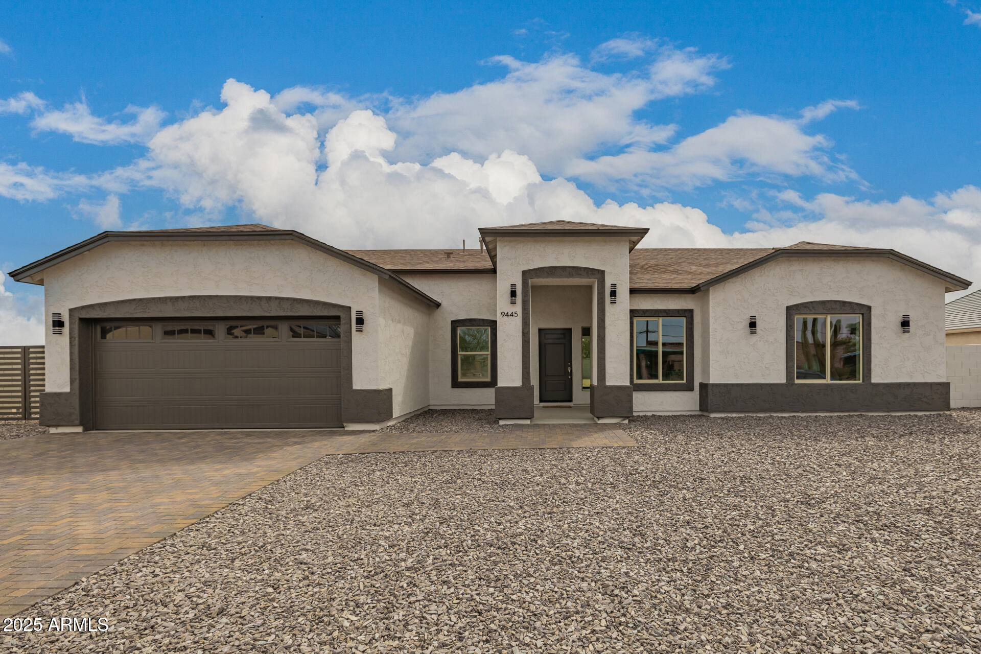 9445 W Madero Drive Property Photo