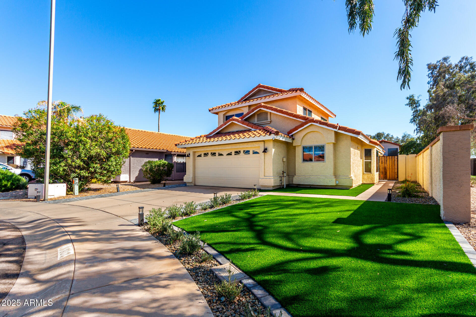 Picture of 8807 E Dahlia Drive