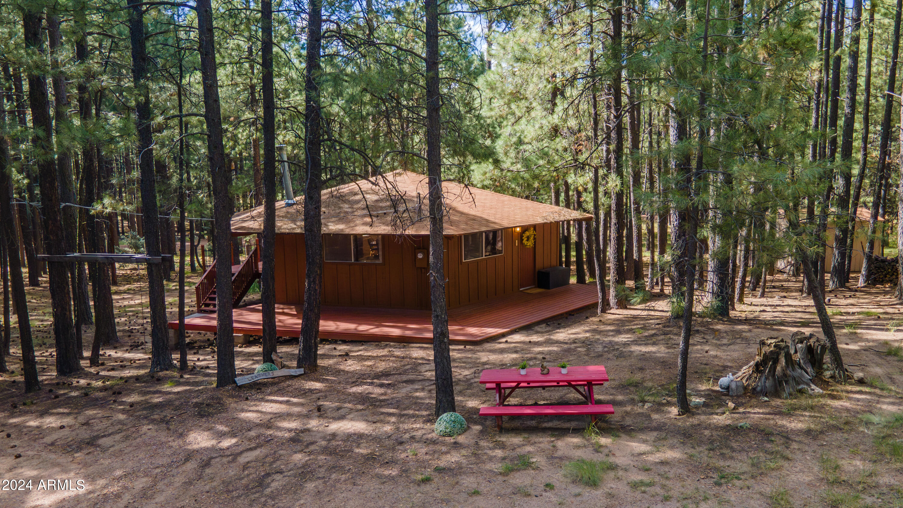 1423 Geode Drive Property Photo 1