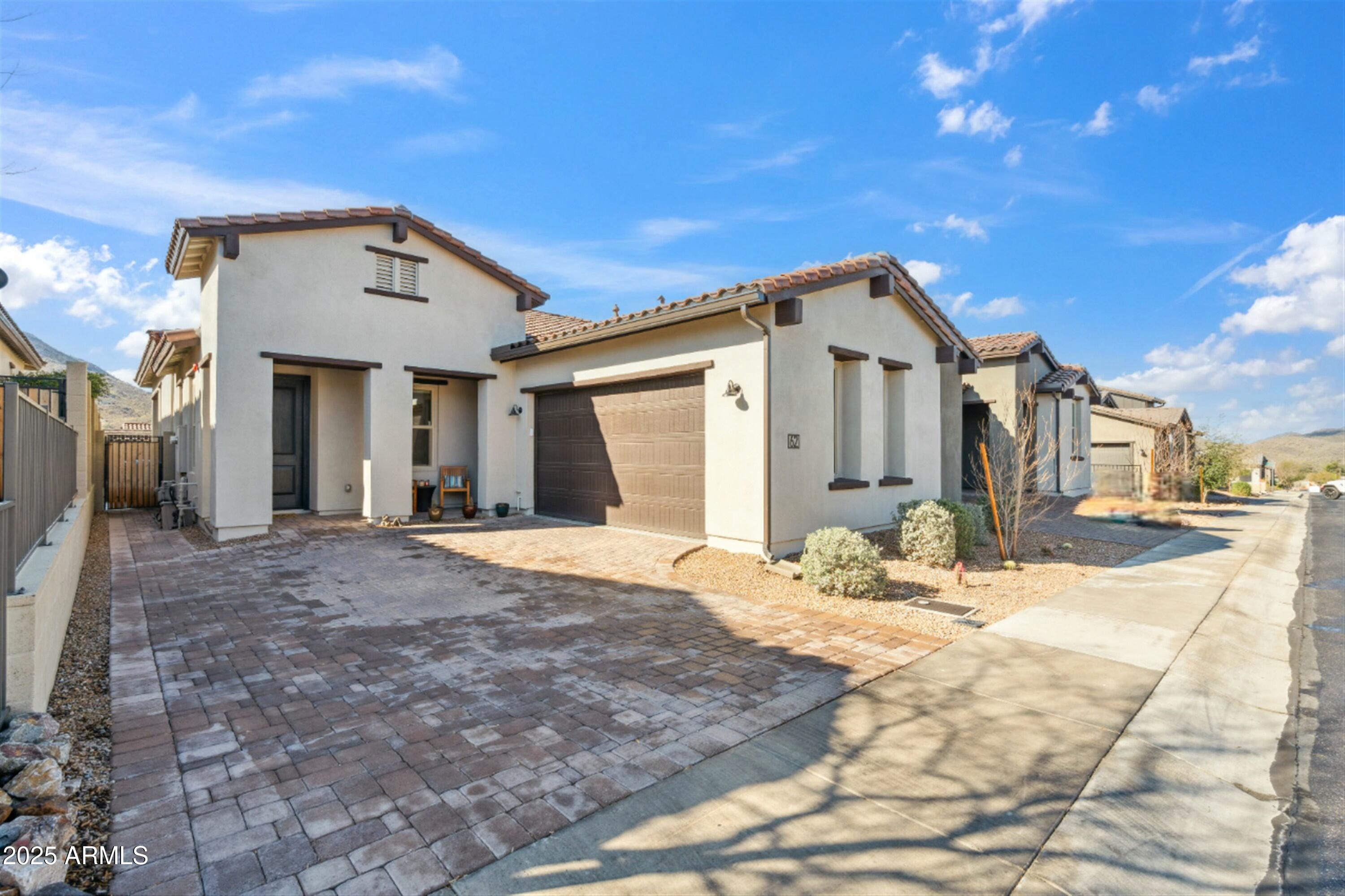 38500 N School House Road Property Photo