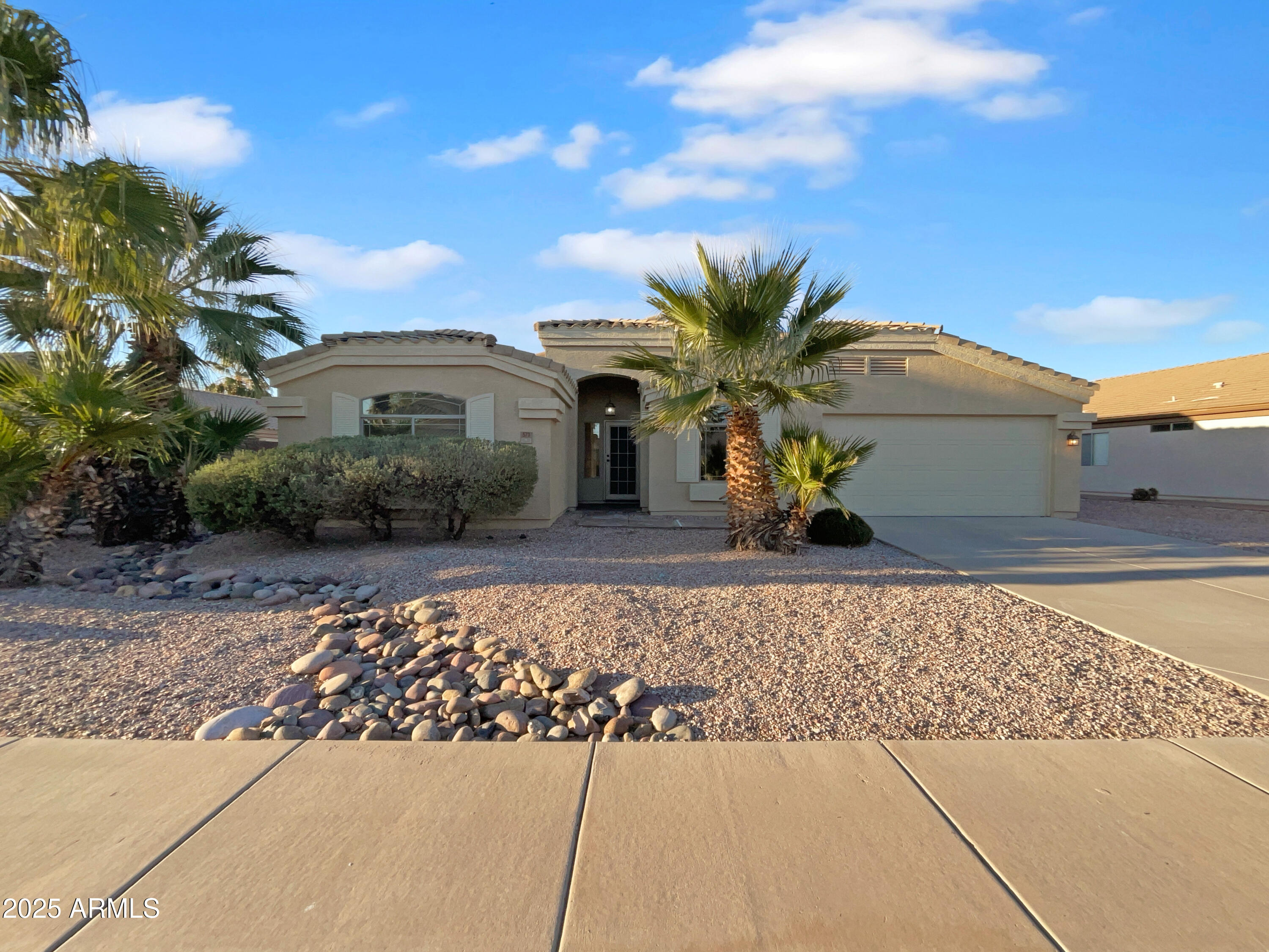 573 W Rattlesnake Place Property Photo