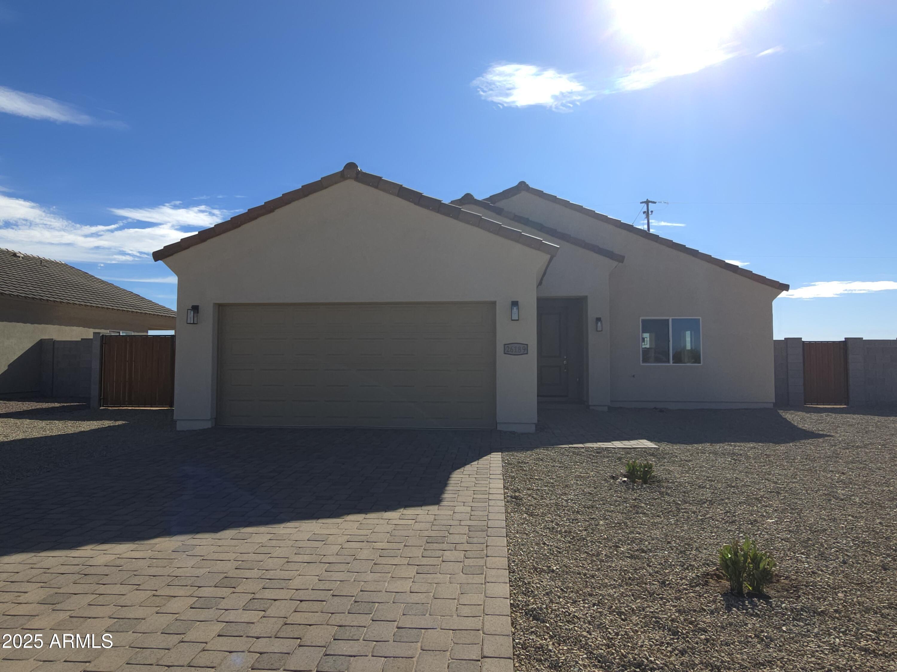 26409 W Desert Crest Street Property Photo
