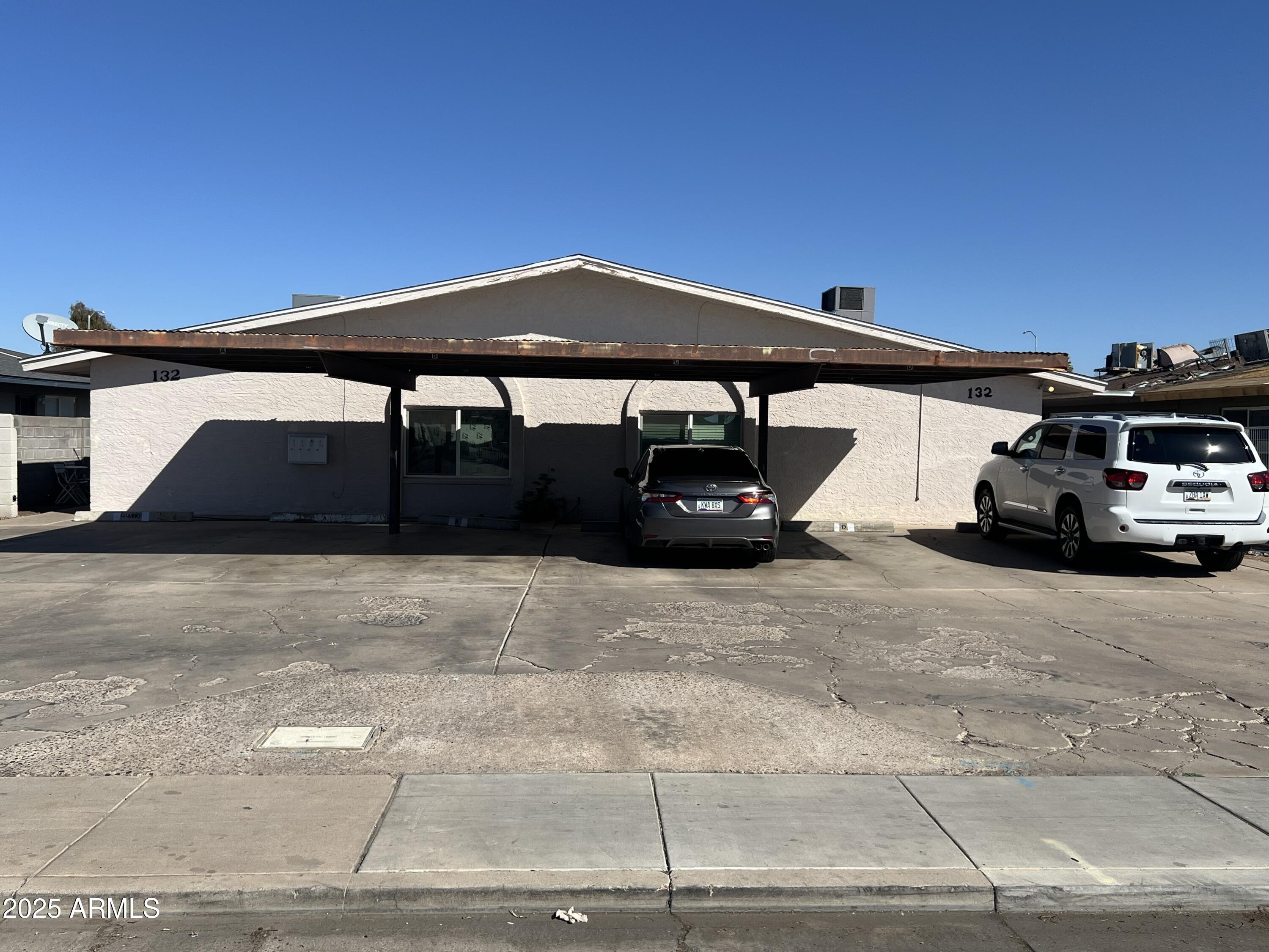 132 E Ingram Street Property Photo