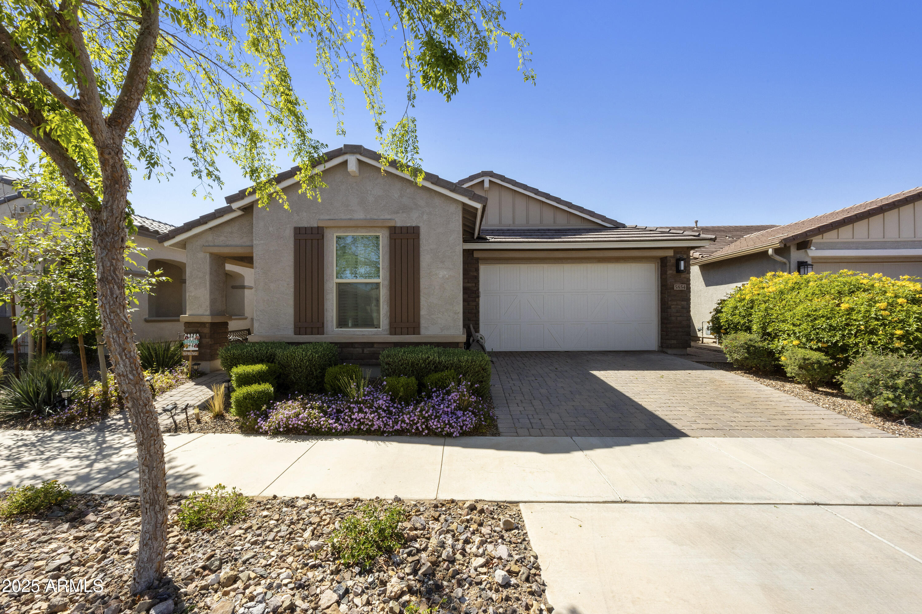 5854 S Del Rancho Property Photo 1