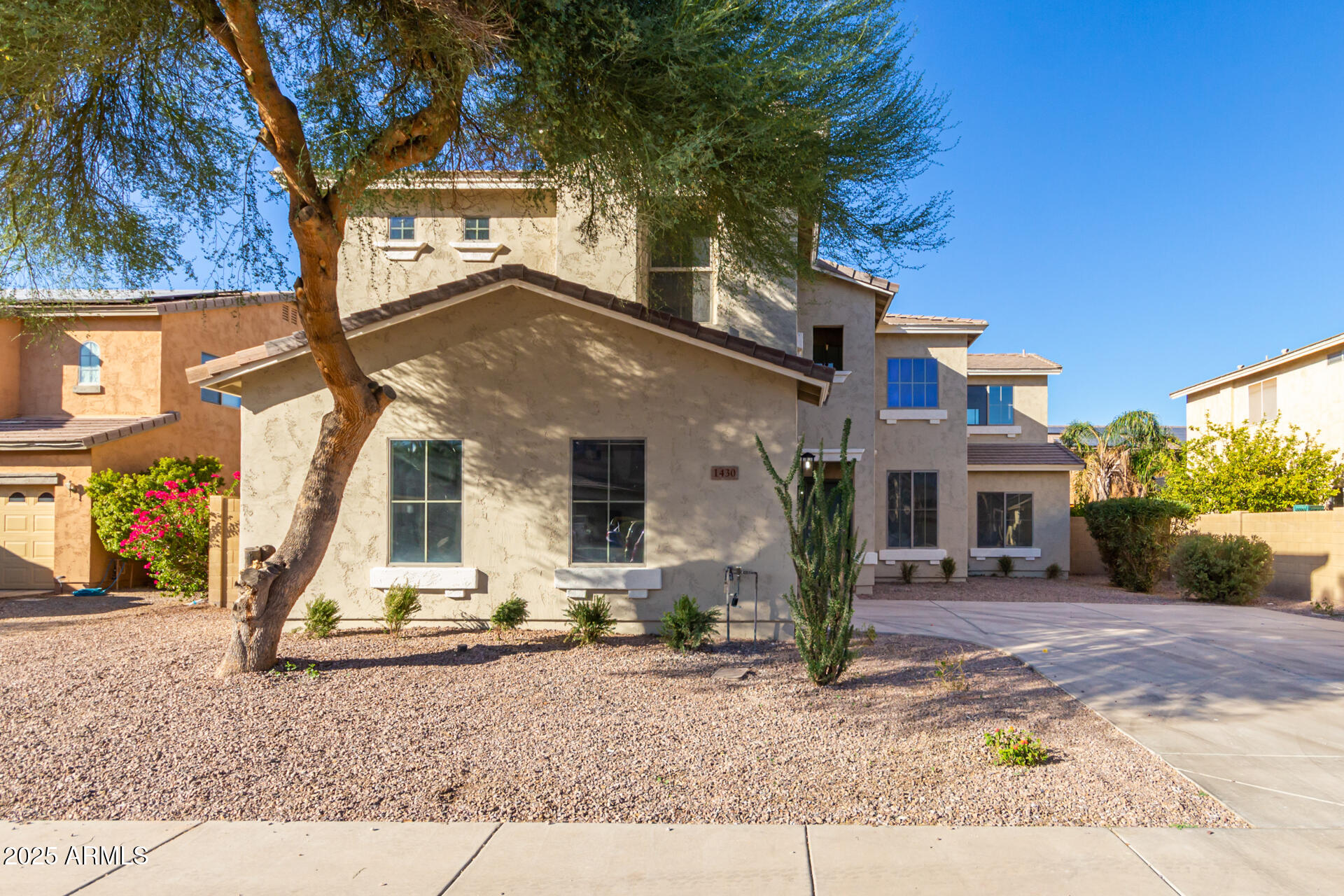 1430 E Douglas Street Property Photo