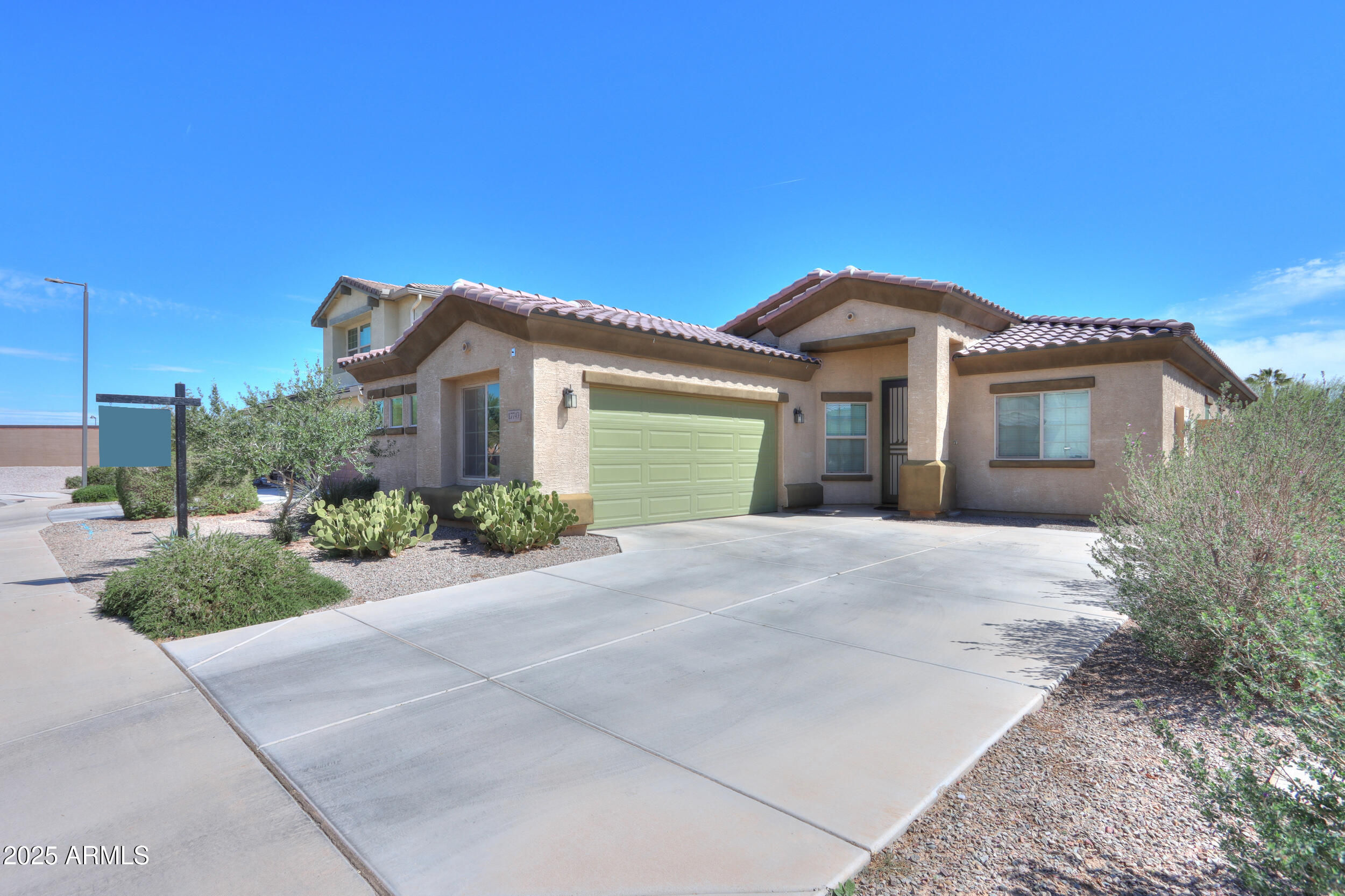17743 N ROSA Drive Property Photo 1