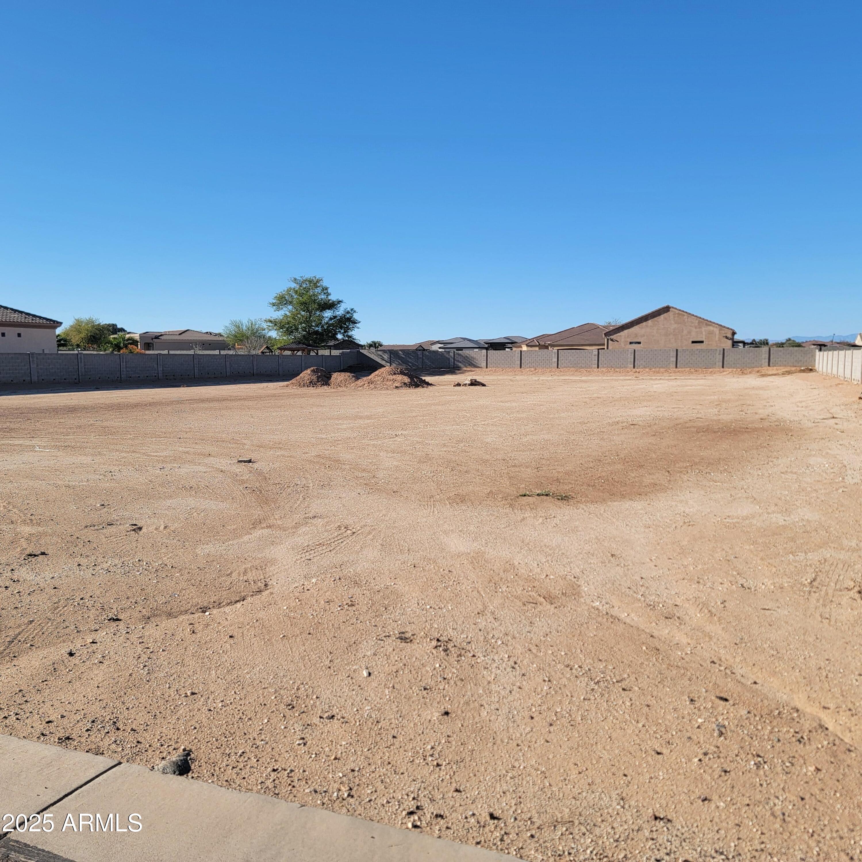 15928 W Cinnabar Court Property Photo 1
