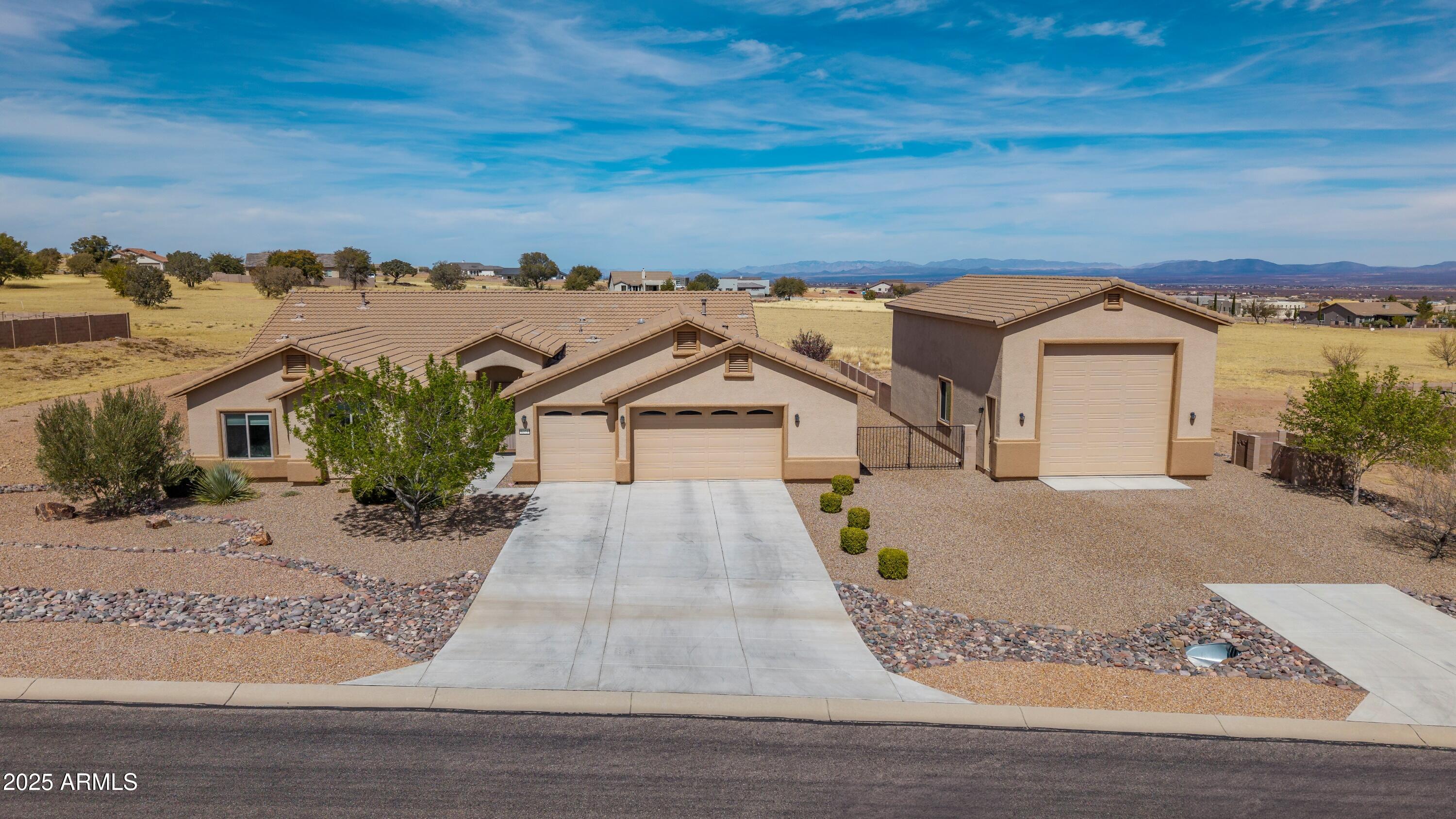 6375 E Saddlehorn Circle Property Photo 1
